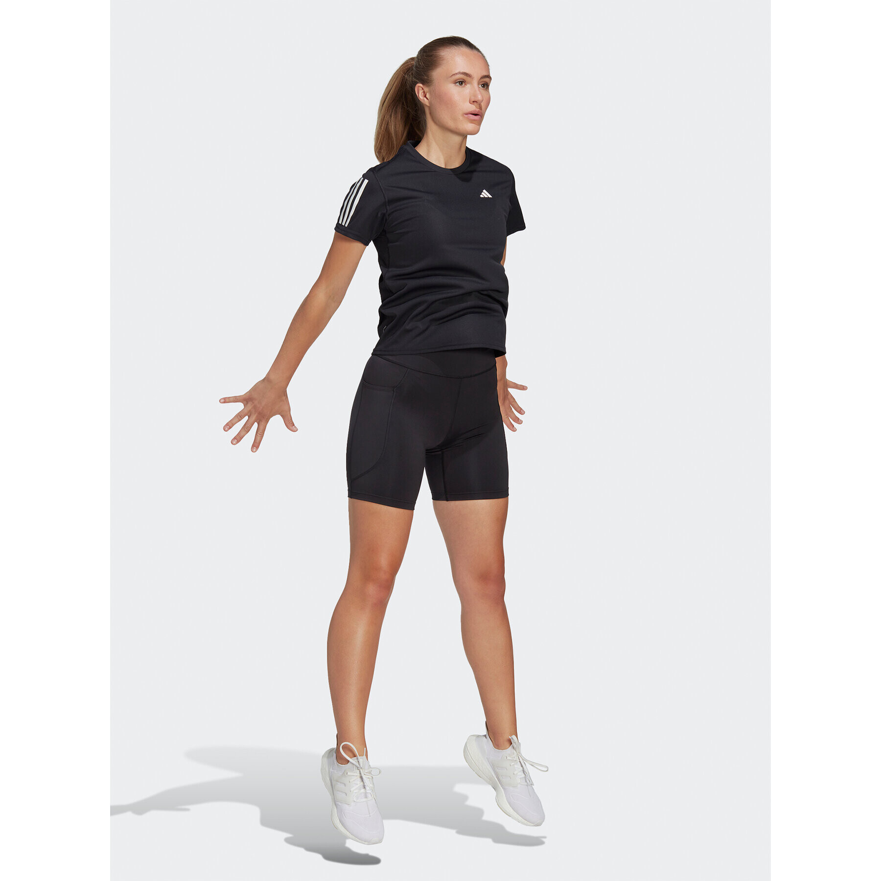 adidas Tricou Own the Run T-Shirt IC5188 Negru Regular Fit - Pled.ro