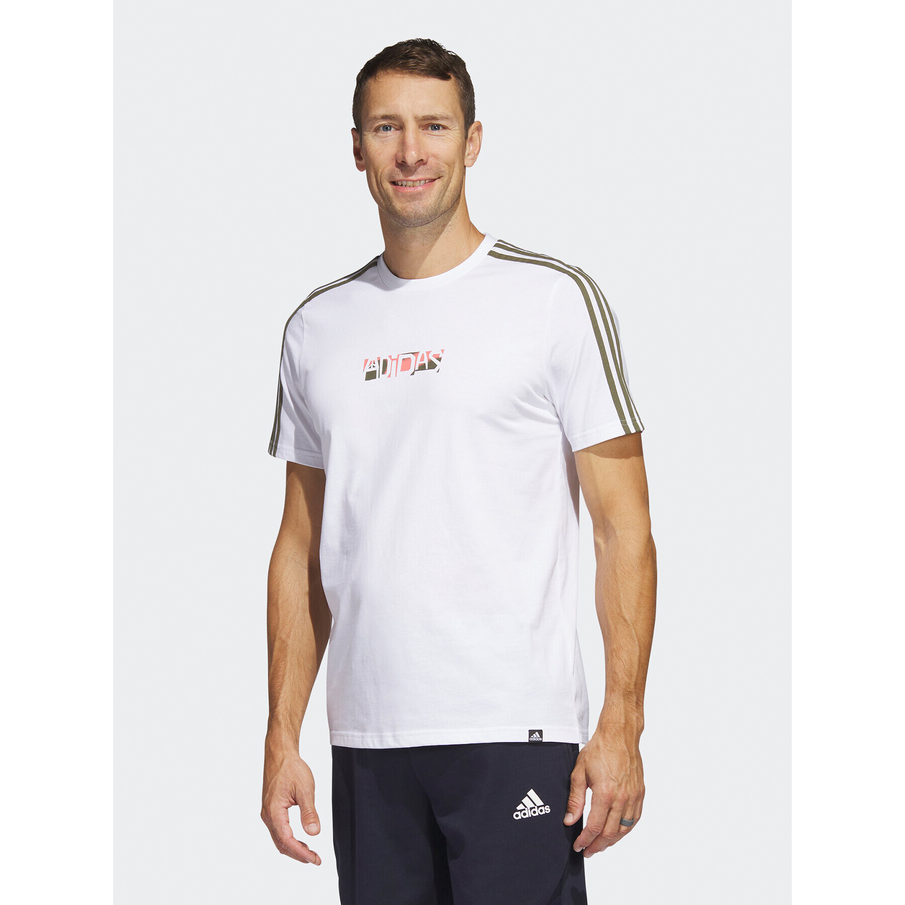 adidas Tricou Sport Optimist 3-Stripes Sportswear Graphic T-Shirt (Short Sleeve) HT3025 Alb Regular Fit - Pled.ro