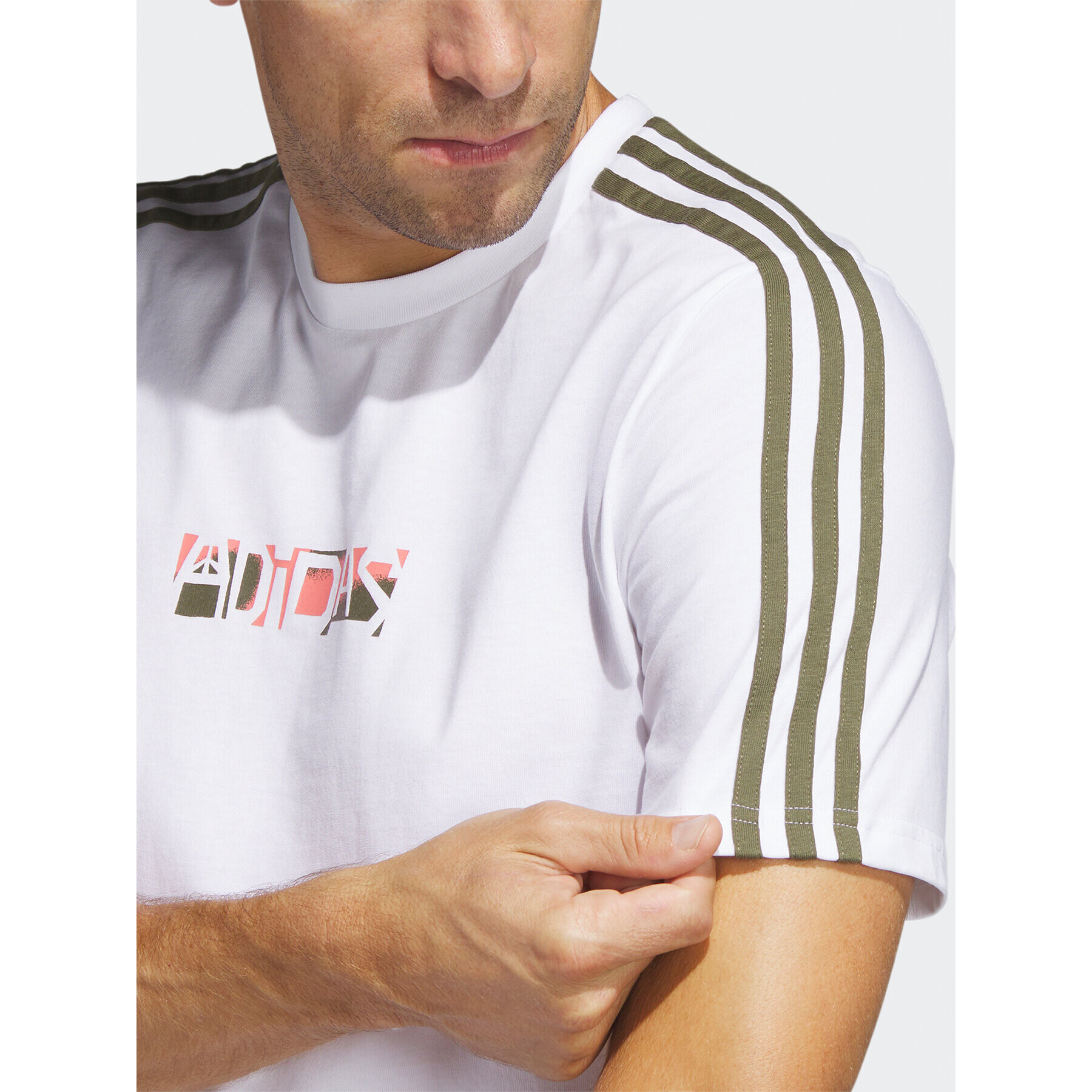 adidas Tricou Sport Optimist 3-Stripes Sportswear Graphic T-Shirt (Short Sleeve) HT3025 Alb Regular Fit - Pled.ro