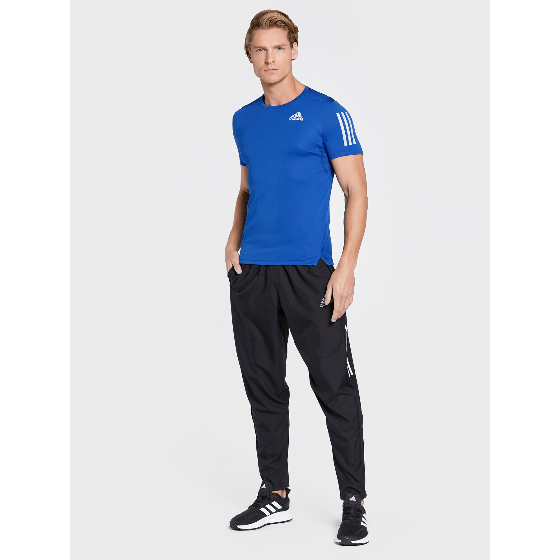 adidas Tricou tehnic Own The Run HL5984 Bleumarin Regular Fit - Pled.ro