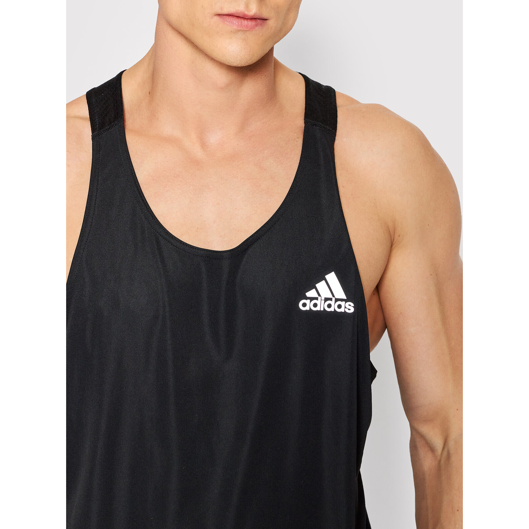 adidas Tricou tehnic Own The Run Singlet HB7457 Negru Slim Fit - Pled.ro