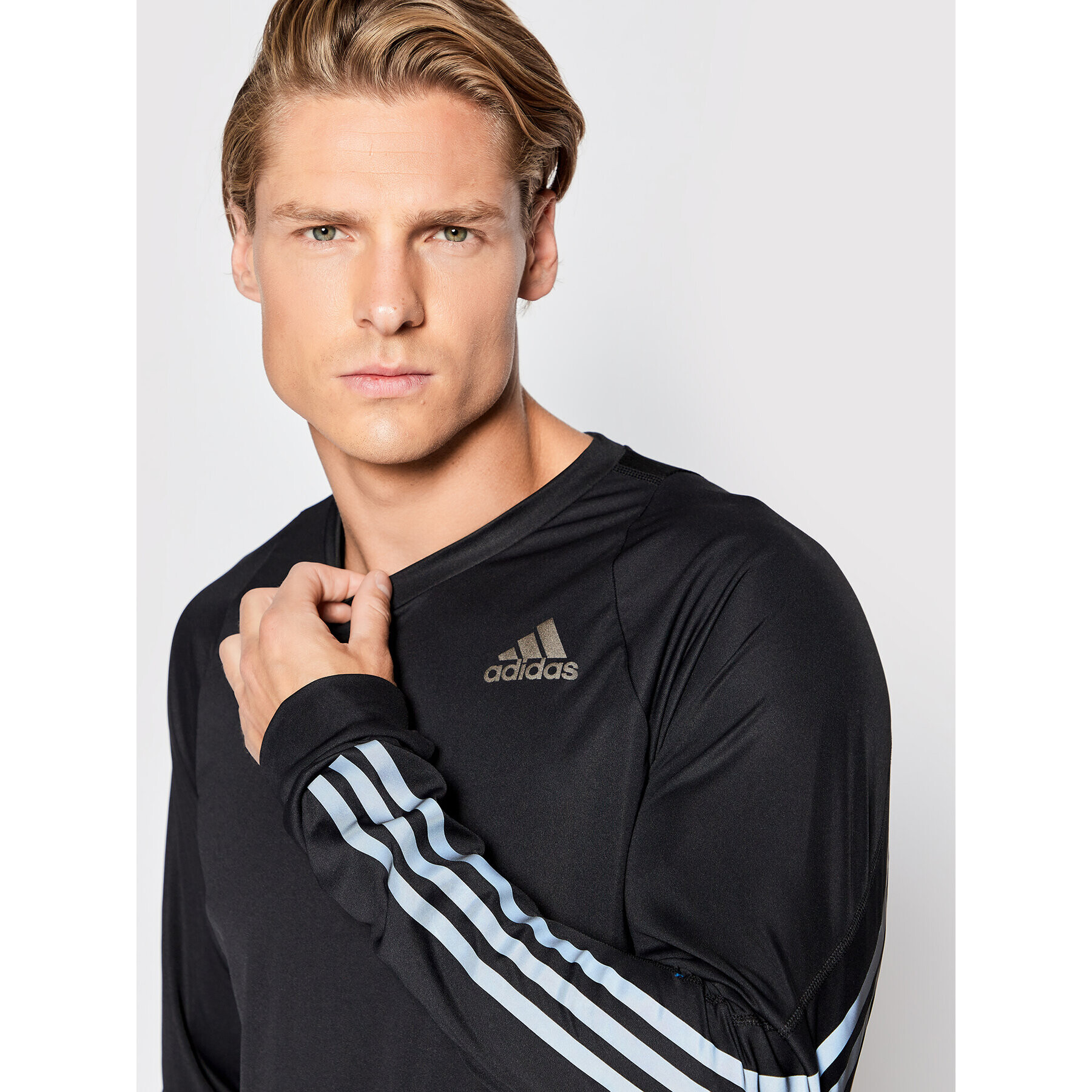 adidas Tricou tehnic Run Icon Full Reflective 3-Stripes HB7434 Negru Slim Fit - Pled.ro