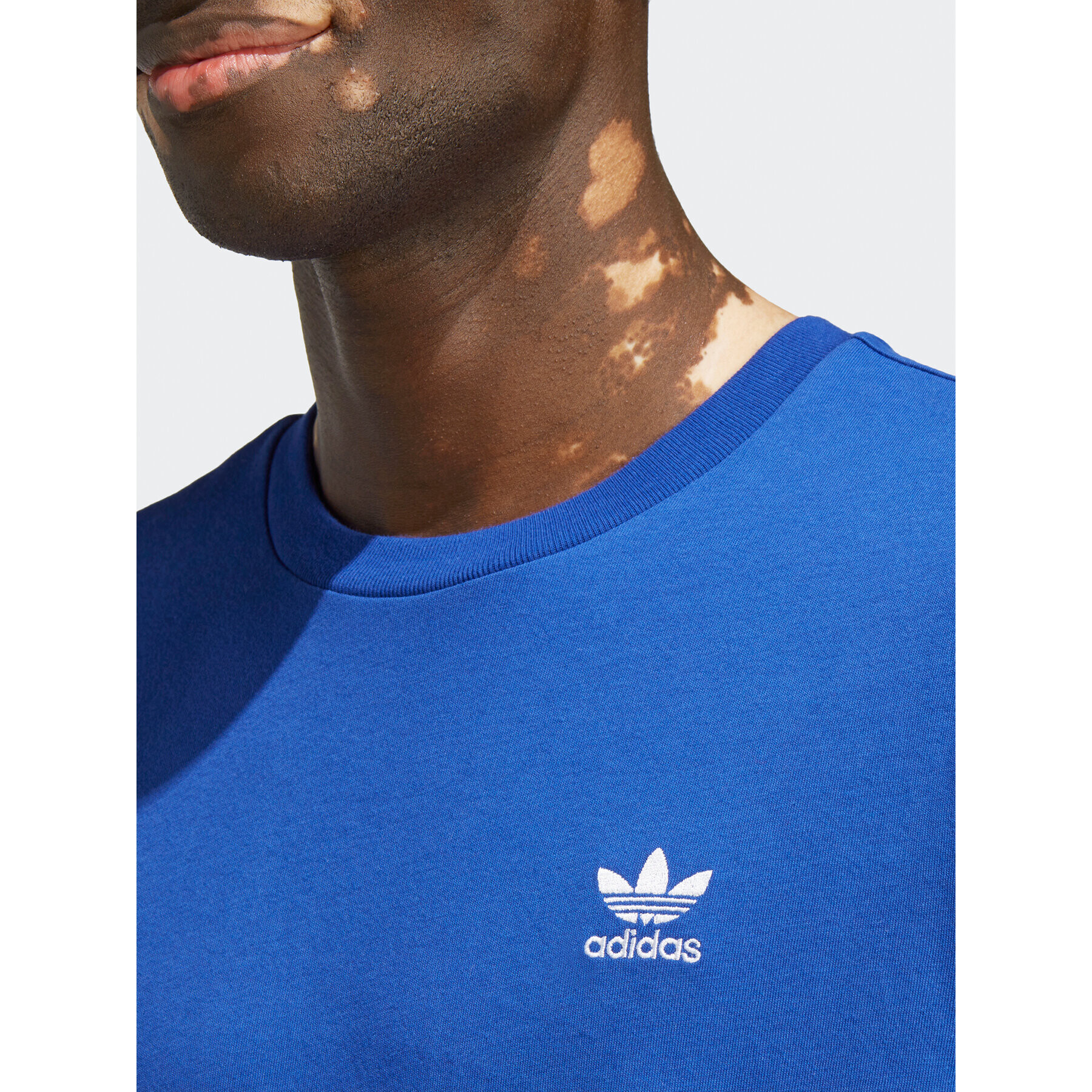 adidas Tricou Trefoil Essentials IA4870 Albastru Regular Fit - Pled.ro