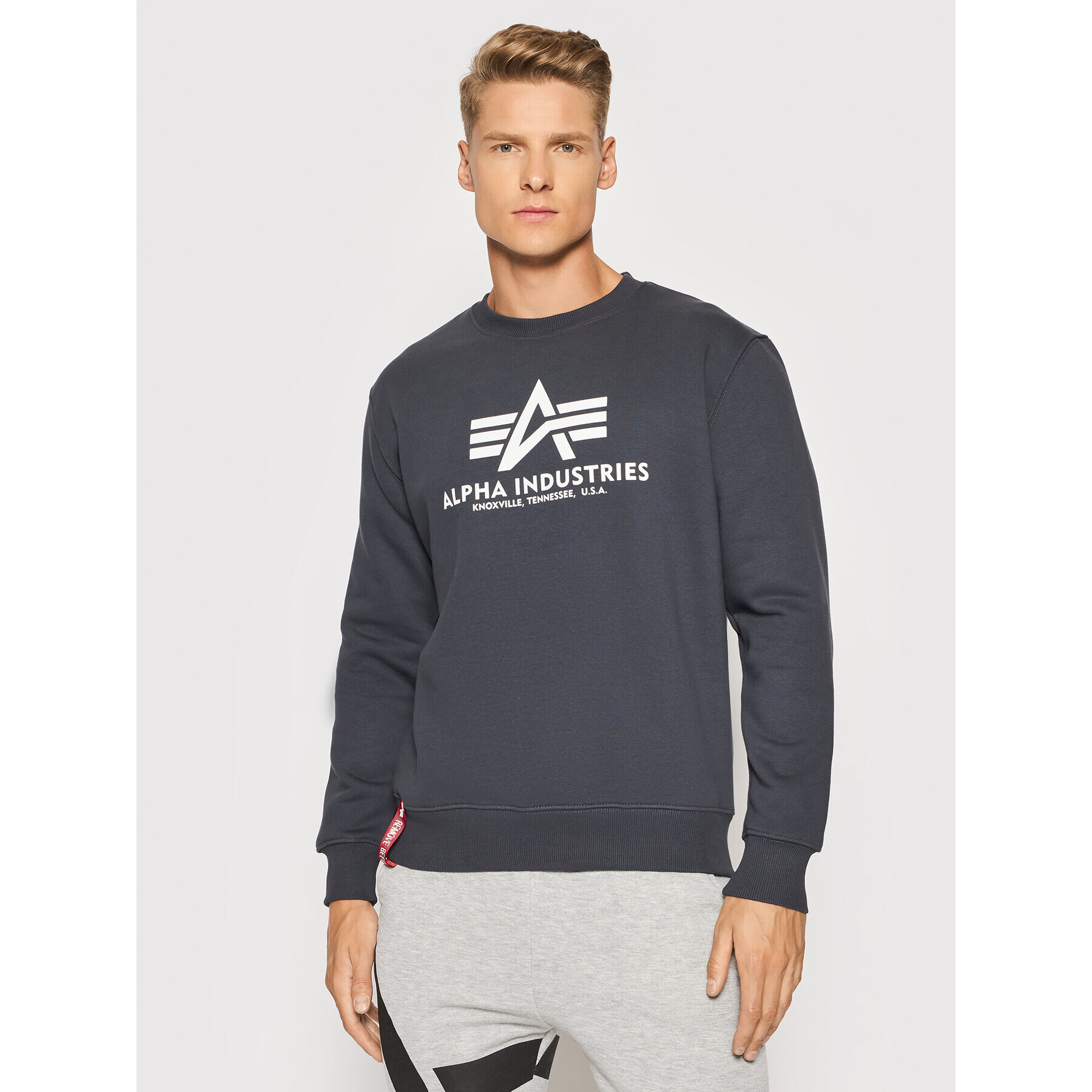 Alpha Industries Bluză Basic 178302 Bleumarin Regular Fit - Pled.ro