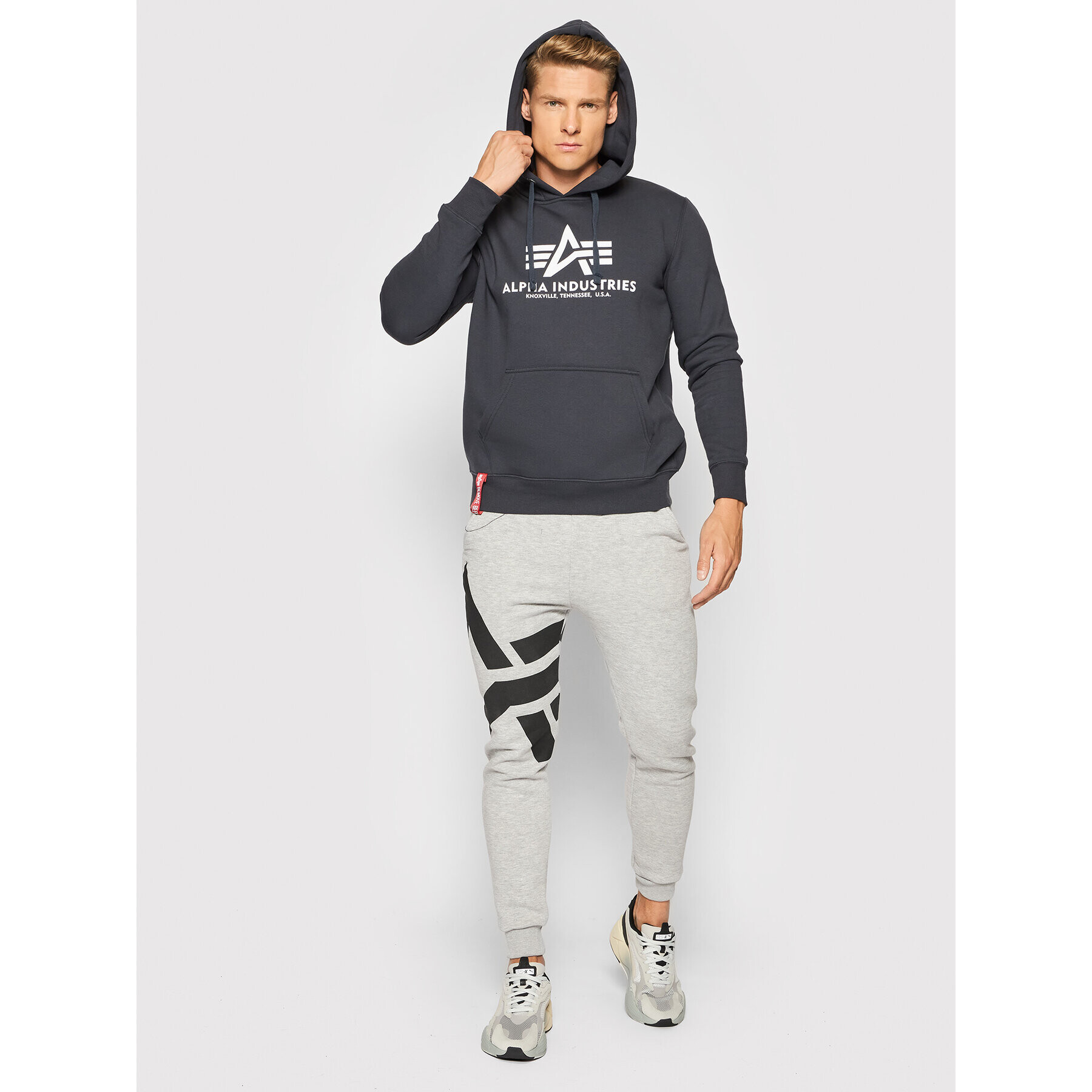 Alpha Industries Bluză Basic 178312 Bleumarin Regular Fit - Pled.ro