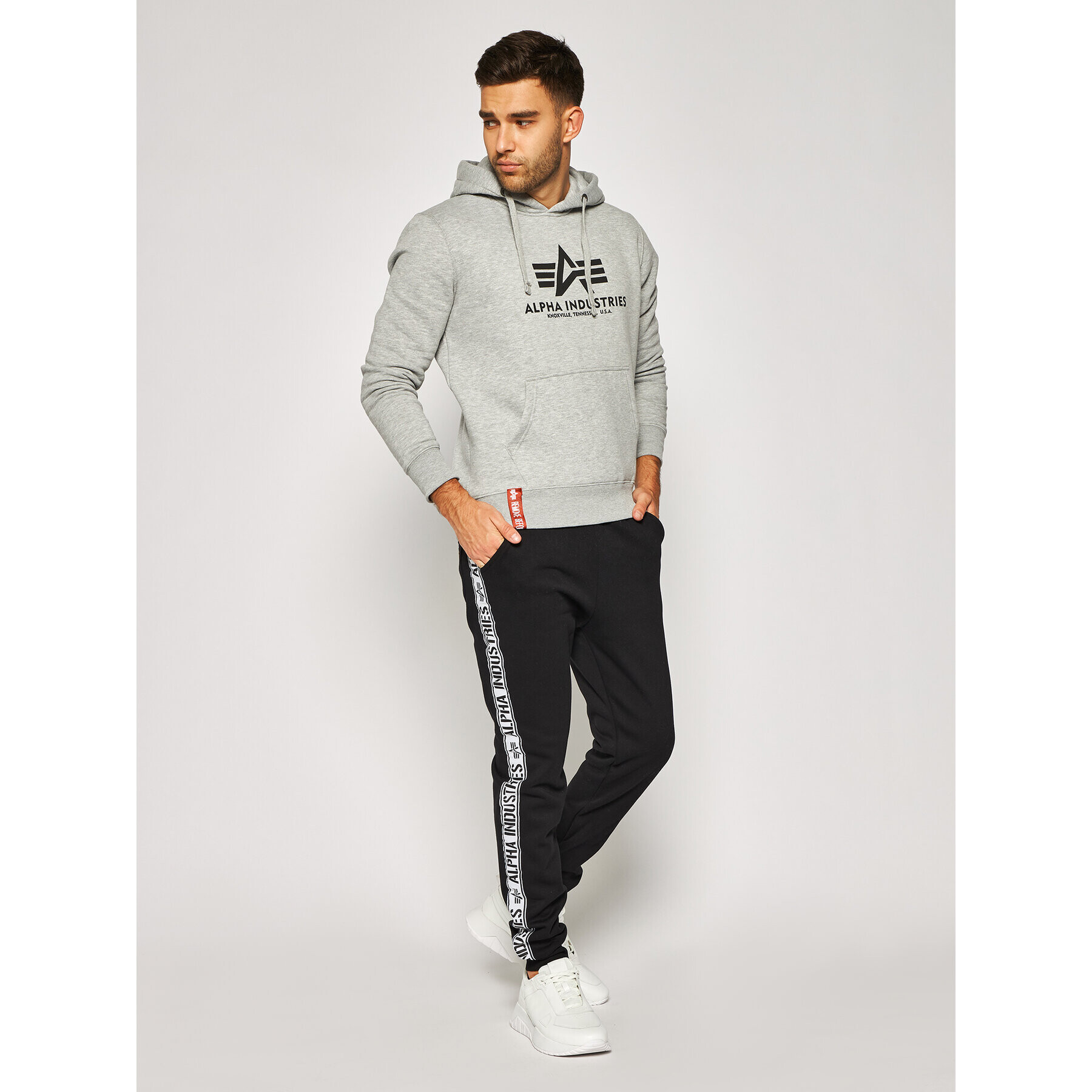 Alpha Industries Bluză Basic 178312 Gri Regular Fit - Pled.ro