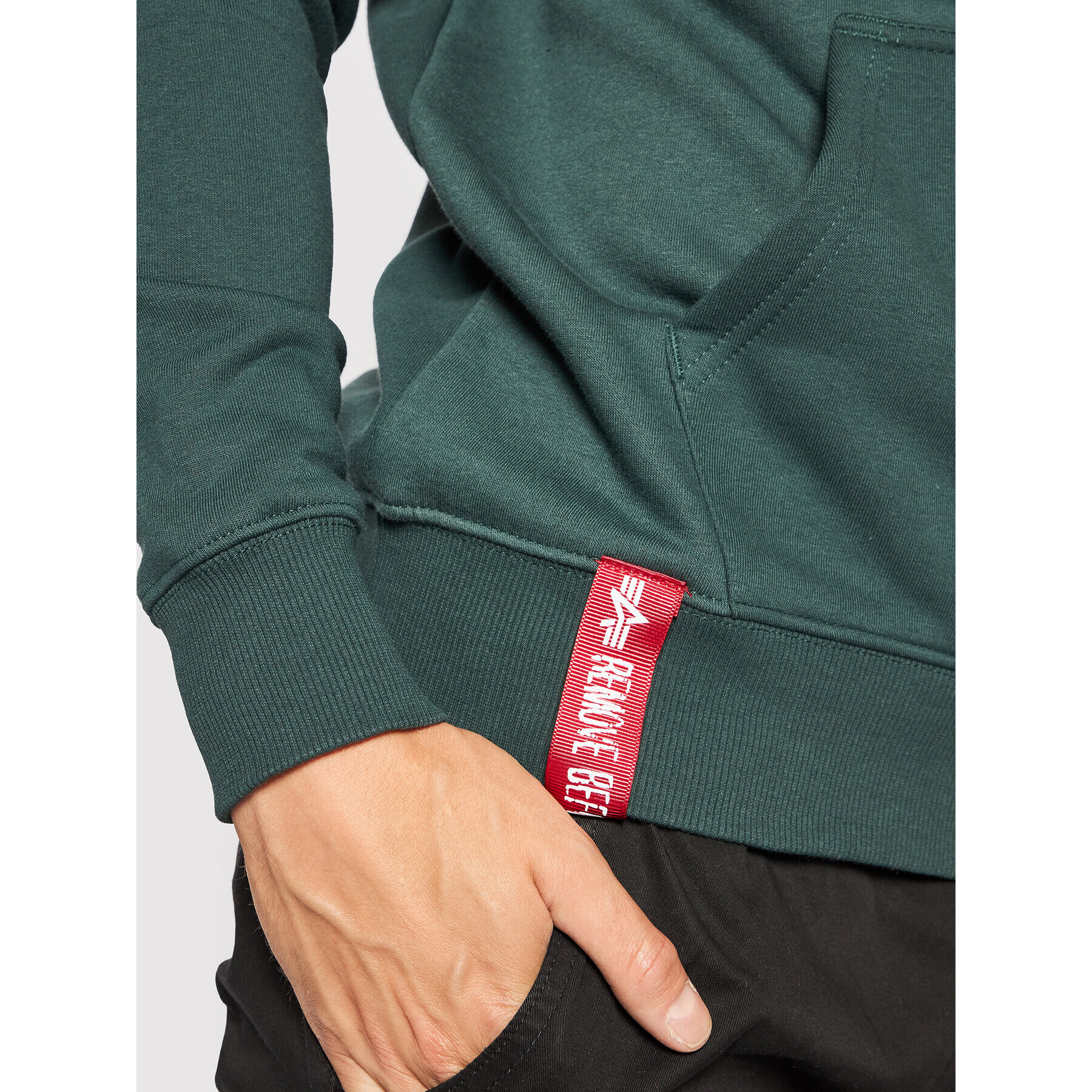 Alpha Industries Bluză Basic 178312 Verde Regular Fit - Pled.ro