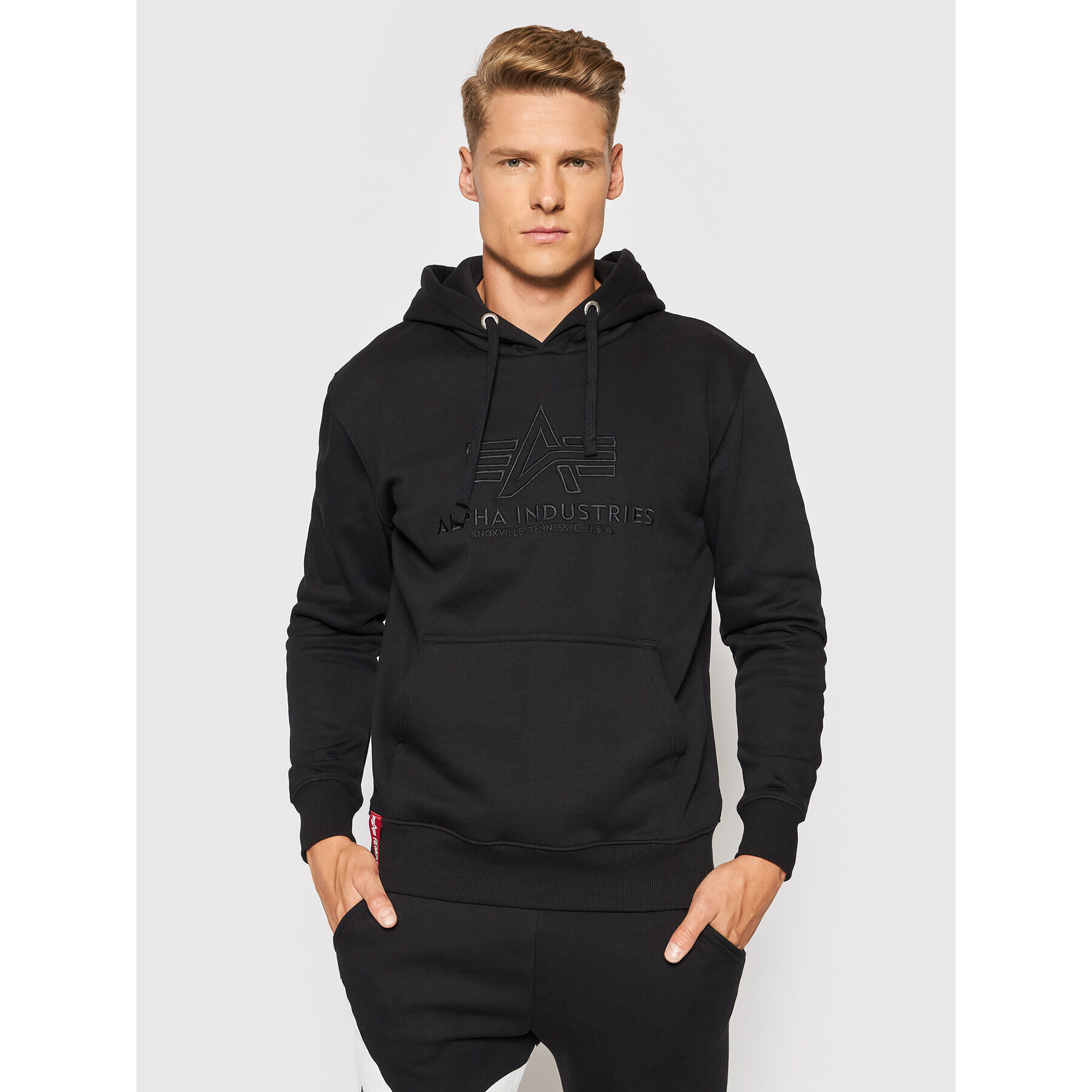 Alpha Industries Bluză Basic Embroidery 118335 Negru Regular Fit - Pled.ro