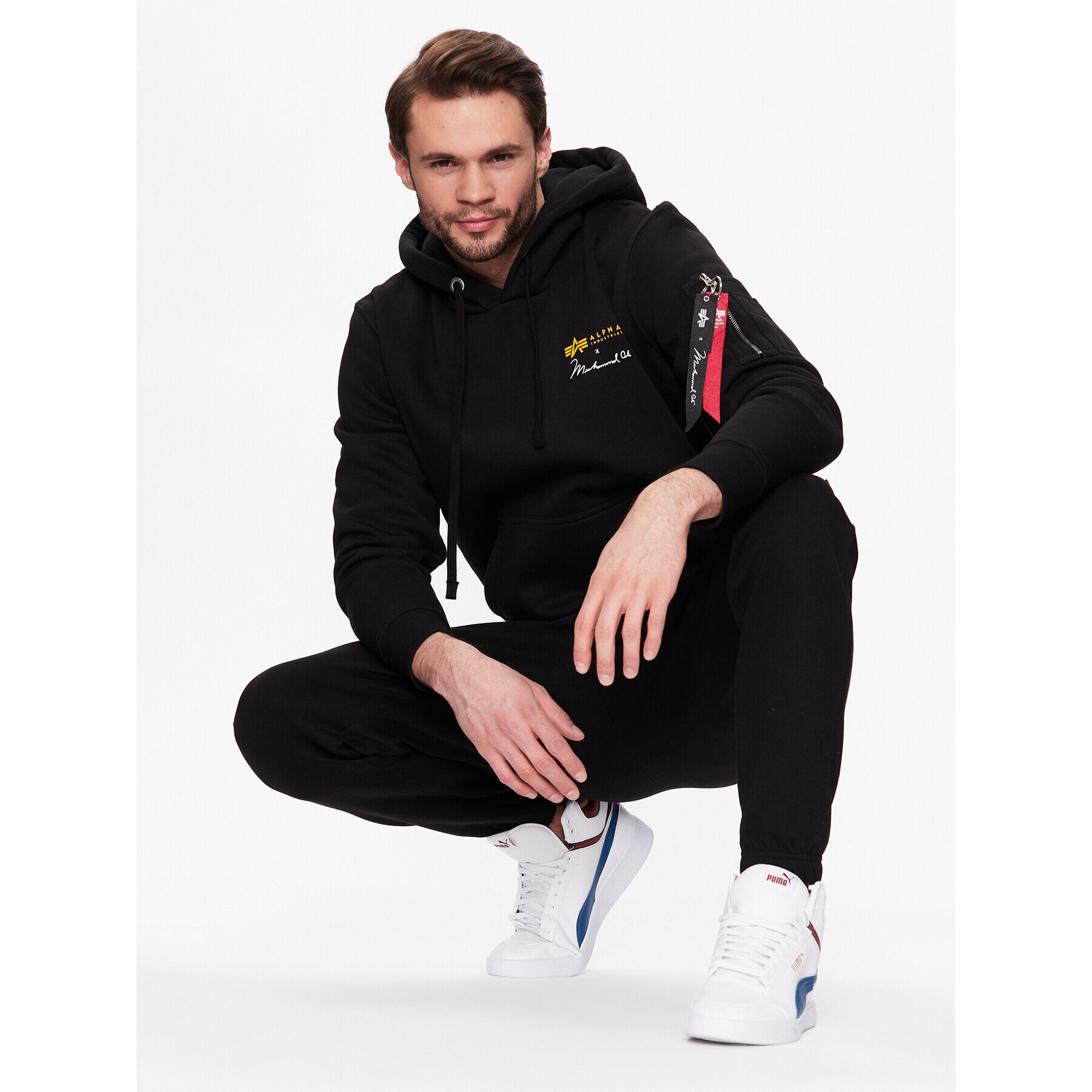 Alpha Industries Bluză Muhammad Ali 136339 Negru Regular Fit - Pled.ro