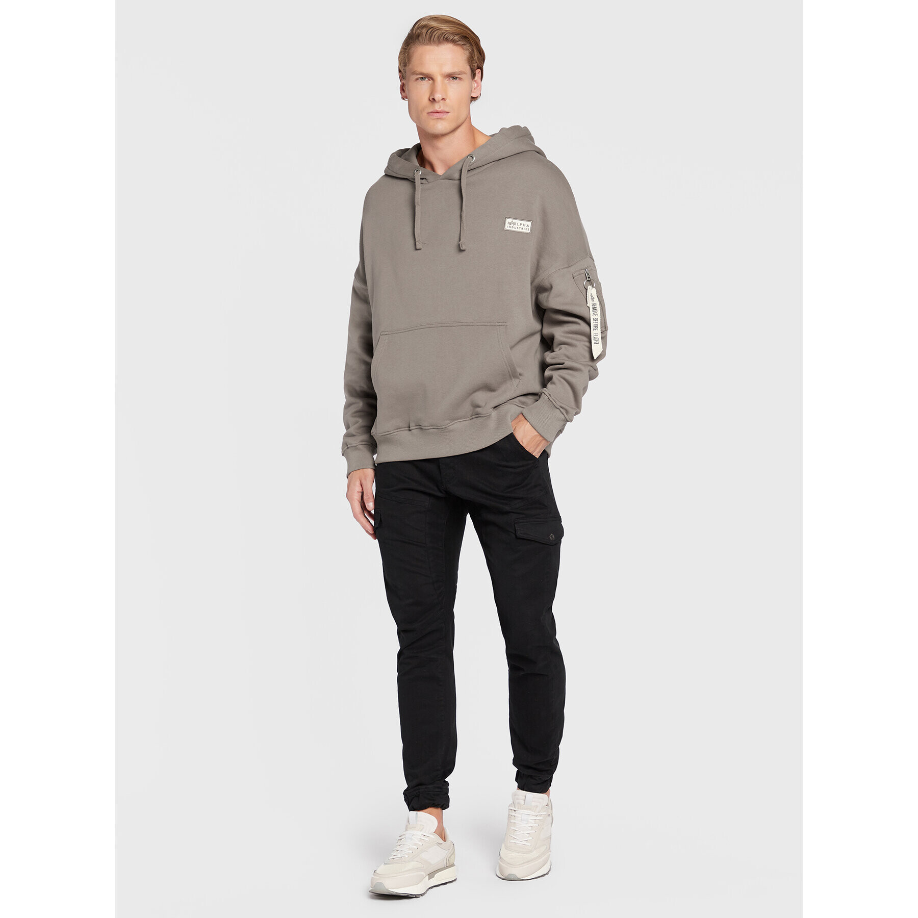 Alpha Industries Bluză Organics 118349 Gri Regular Fit - Pled.ro