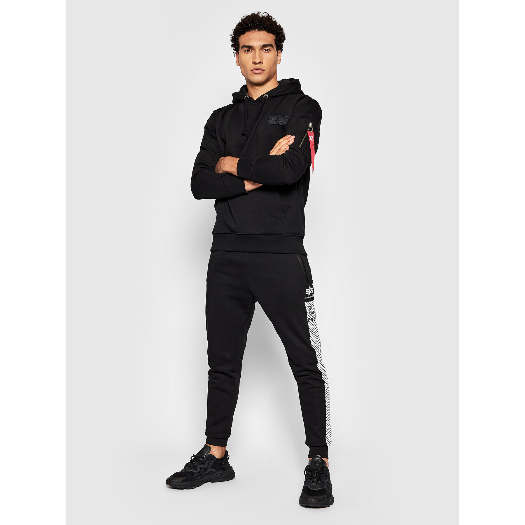 Alpha Industries Bluză Red Stripe 178314RP Negru Regular Fit - Pled.ro