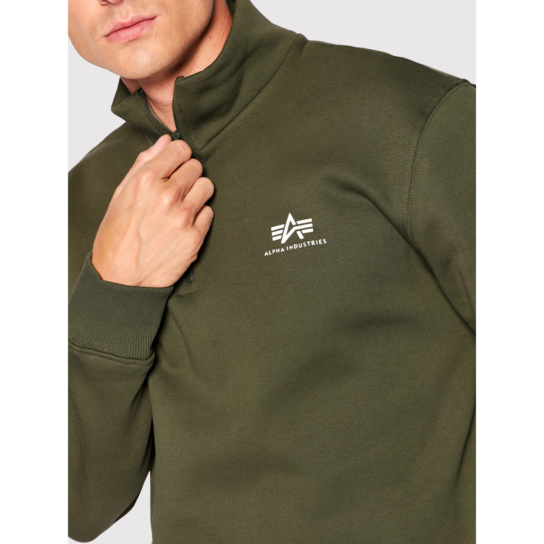 Alpha Industries Bluză Half Zip 108308 Verde Regular Fit - Pled.ro