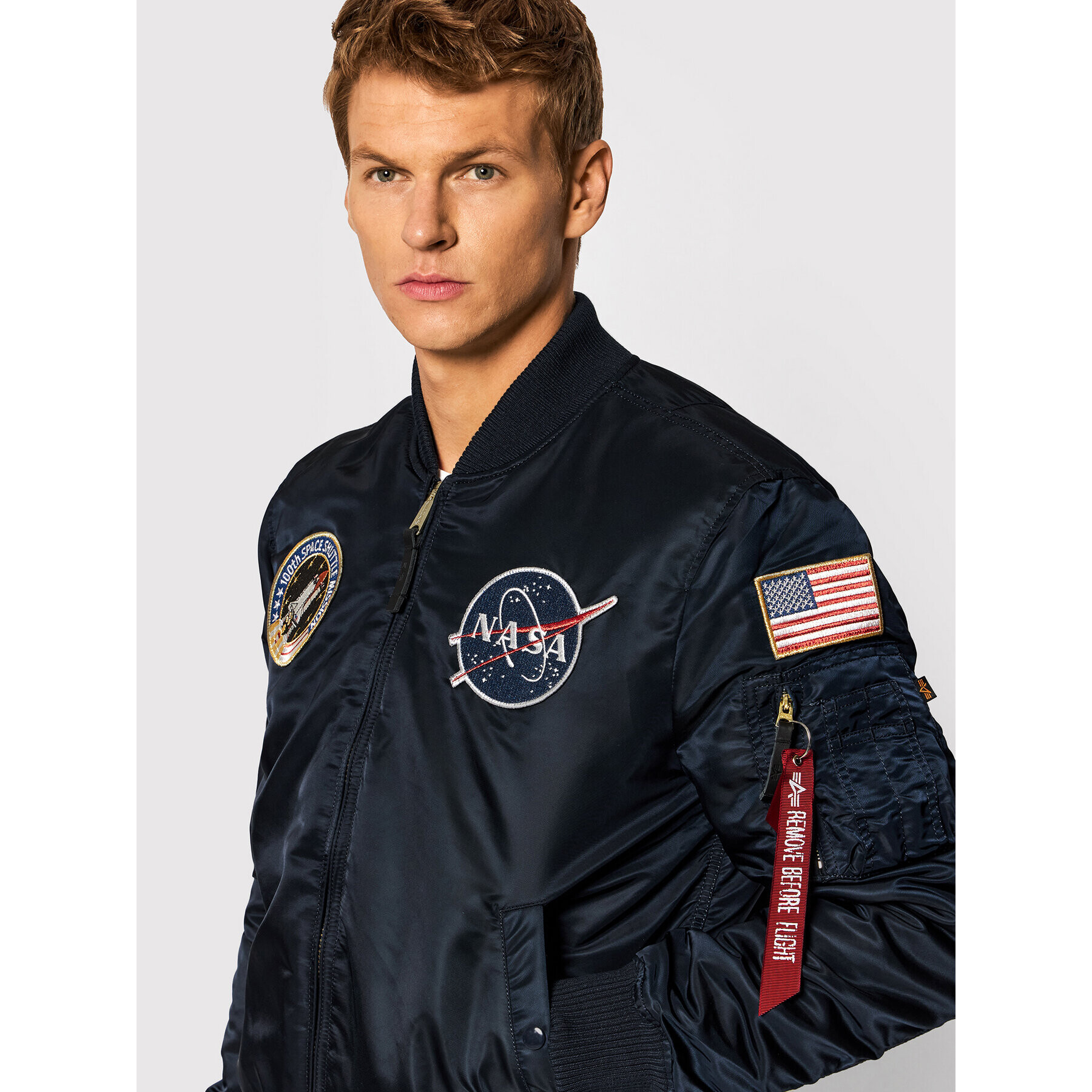 Alpha Industries Geacă bomber Nasa 166107LP Bleumarin Slim Fit - Pled.ro