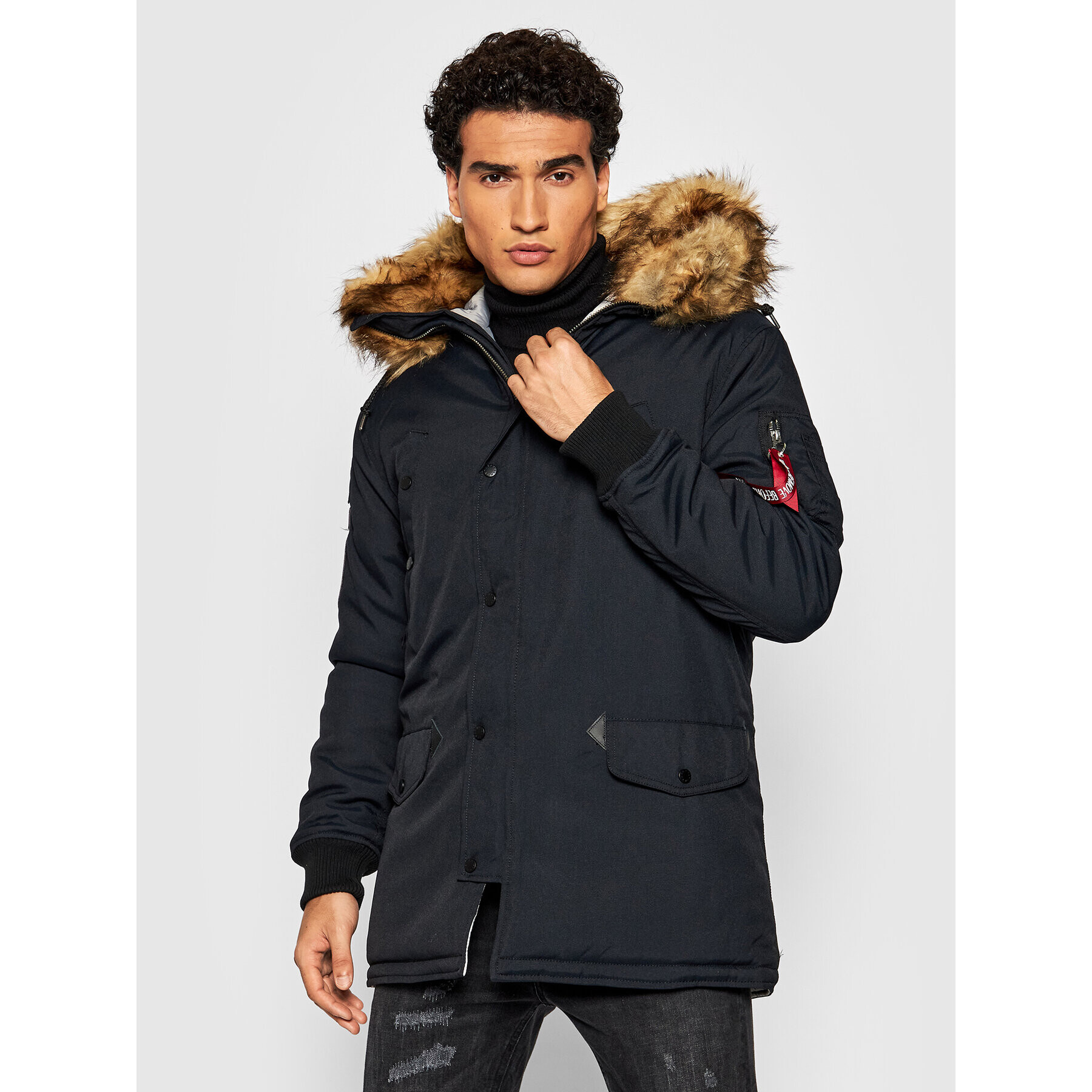 Alpha Industries Geacă de iarnă Arctic Discoverer 118100 Negru Regular Fit - Pled.ro