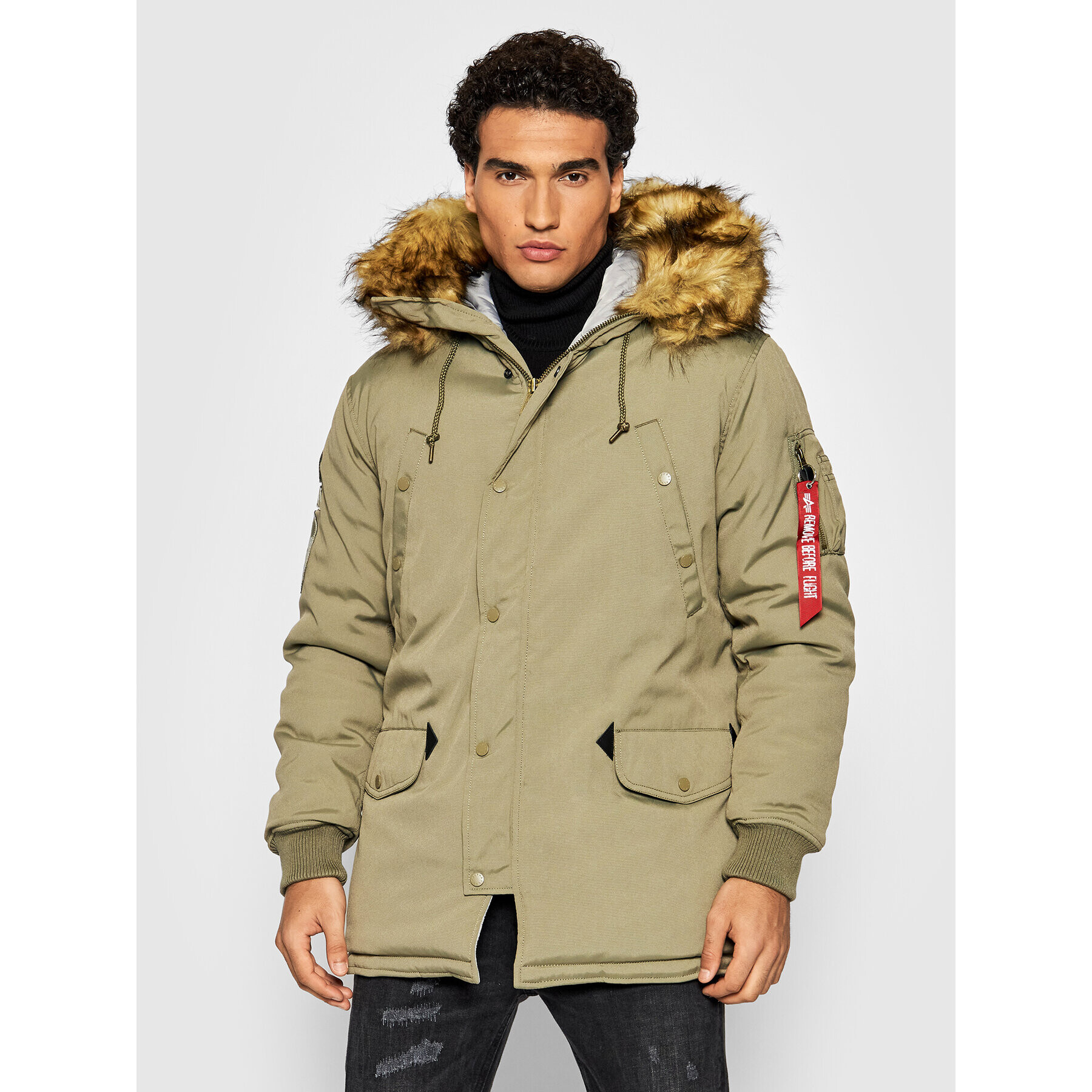 Alpha Industries Geacă de iarnă Arctic Discoverer 118100 Verde Regular Fit - Pled.ro