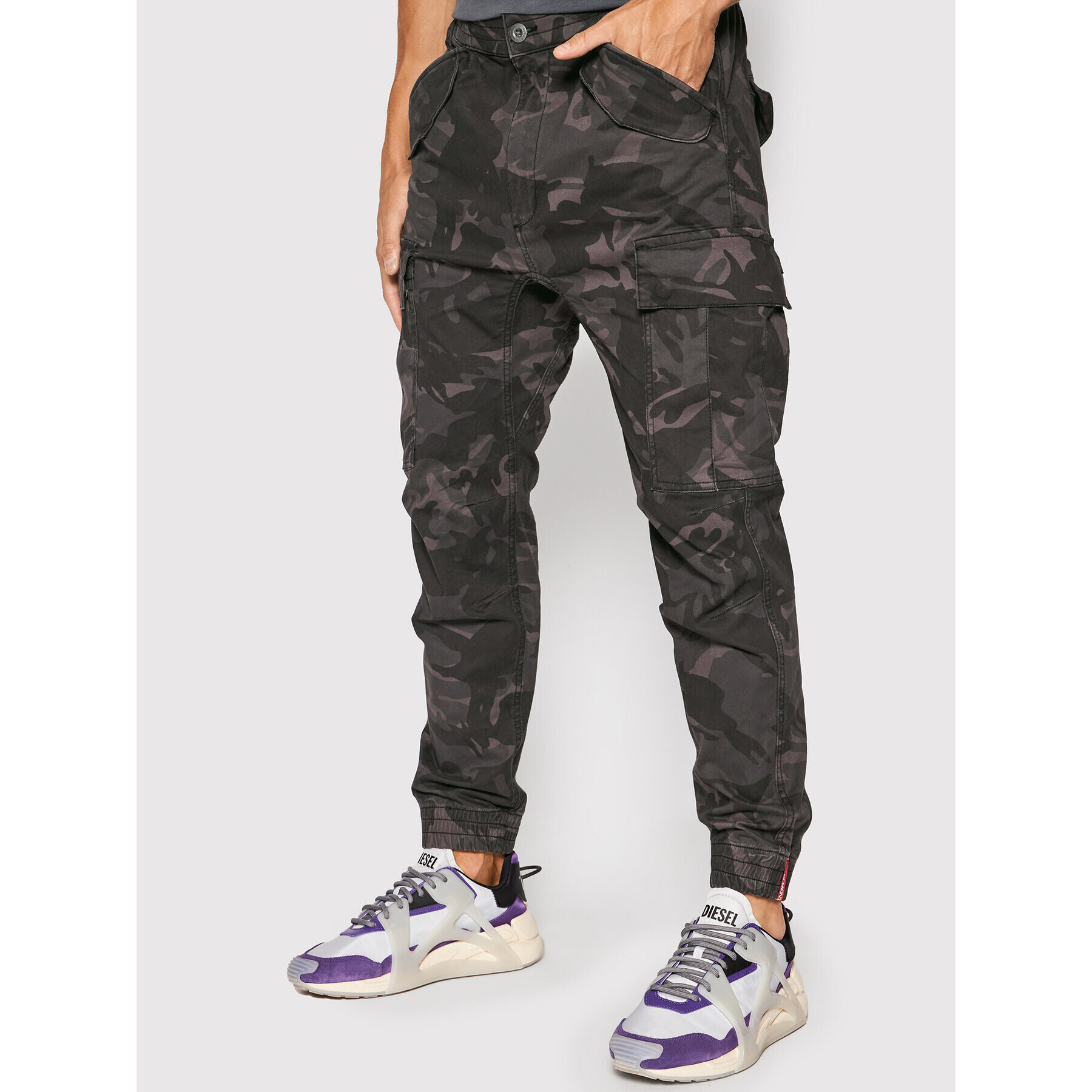 Alpha Industries Joggers Airman 188201C Gri Tapered Fit - Pled.ro