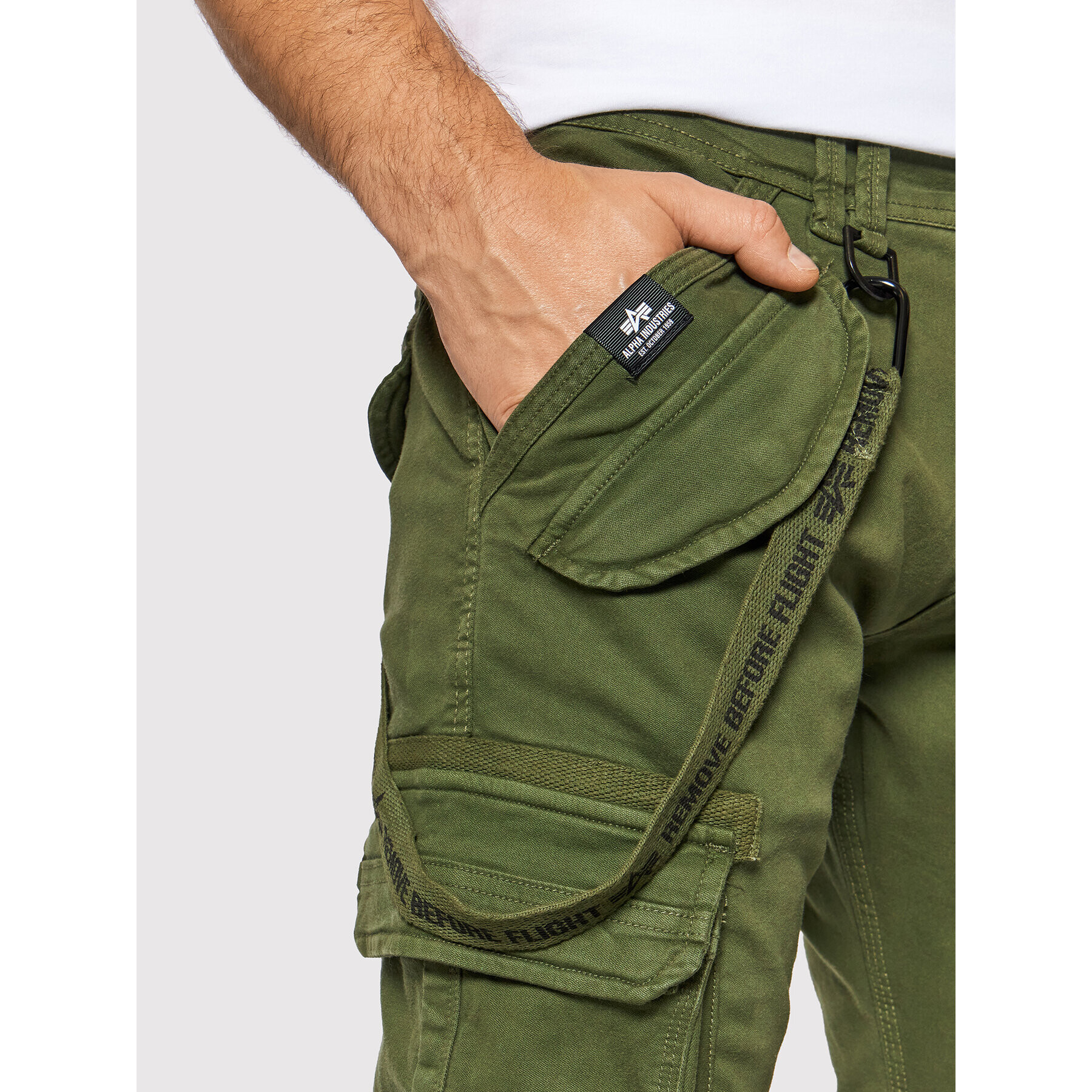 Alpha Industries Pantaloni din material Utility 128202 Verde Slim Fit - Pled.ro