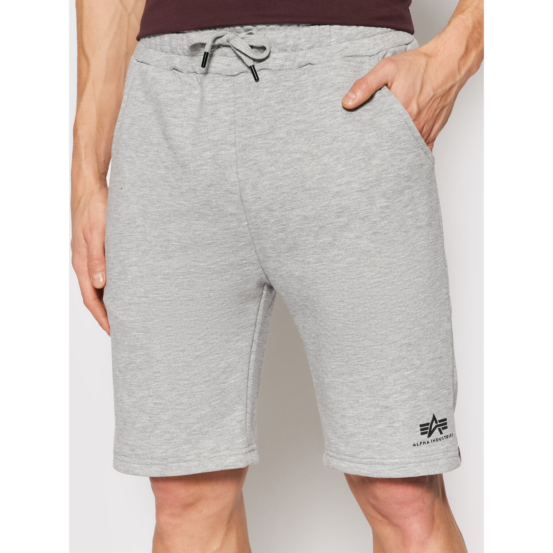 Alpha Industries Pantaloni scurți sport Basic 116363 Gri Regular Fit - Pled.ro