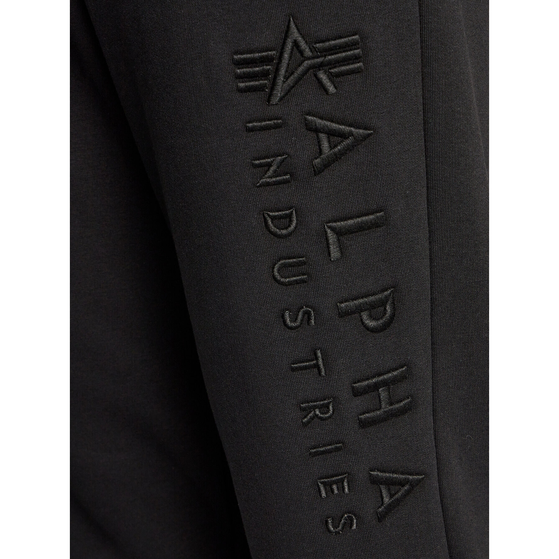 Alpha Industries Pantaloni trening EMB Jogger 138052 Negru Regular Fit - Pled.ro