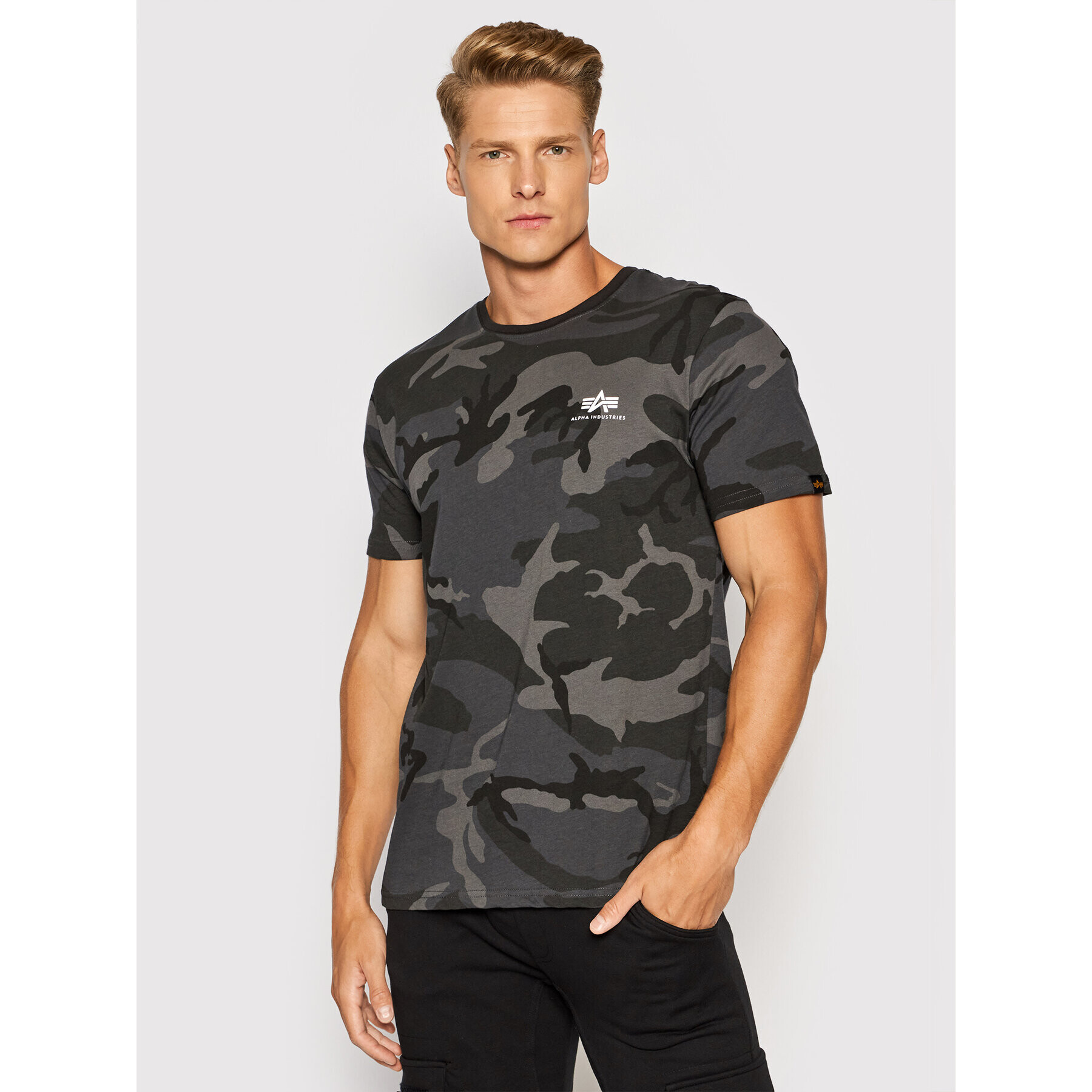 Alpha Industries Tricou Backprint T Camo 128507C Negru Regular Fit - Pled.ro