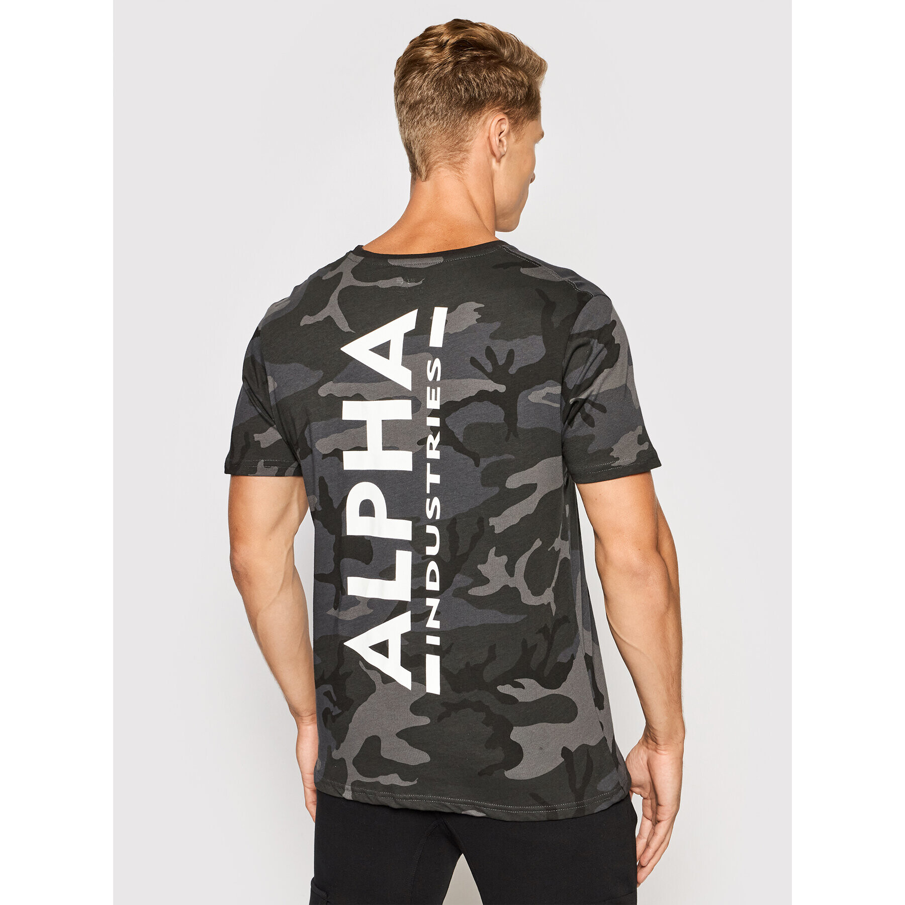 Alpha Industries Tricou Backprint T Camo 128507C Negru Regular Fit - Pled.ro