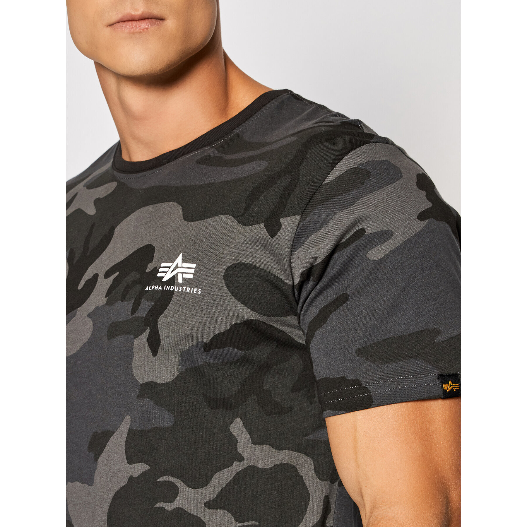 Alpha Industries Tricou Backprint T Camo 128507C Negru Regular Fit - Pled.ro