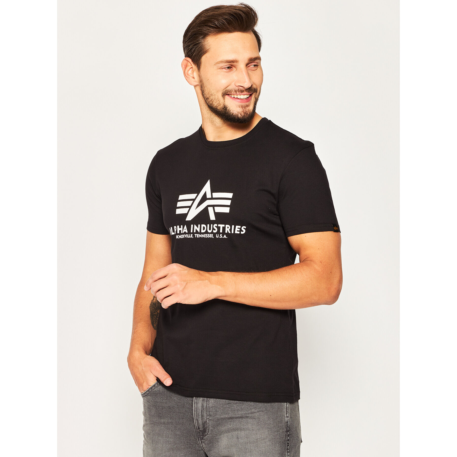 Alpha Industries Tricou Basic T-Shirt 100501 Negru Regular Fit - Pled.ro