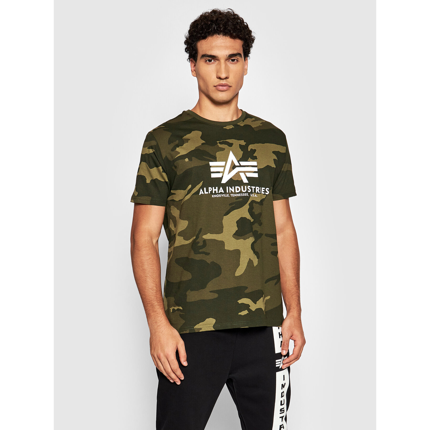 Alpha Industries Tricou Basic 100501C Verde Regular Fit - Pled.ro