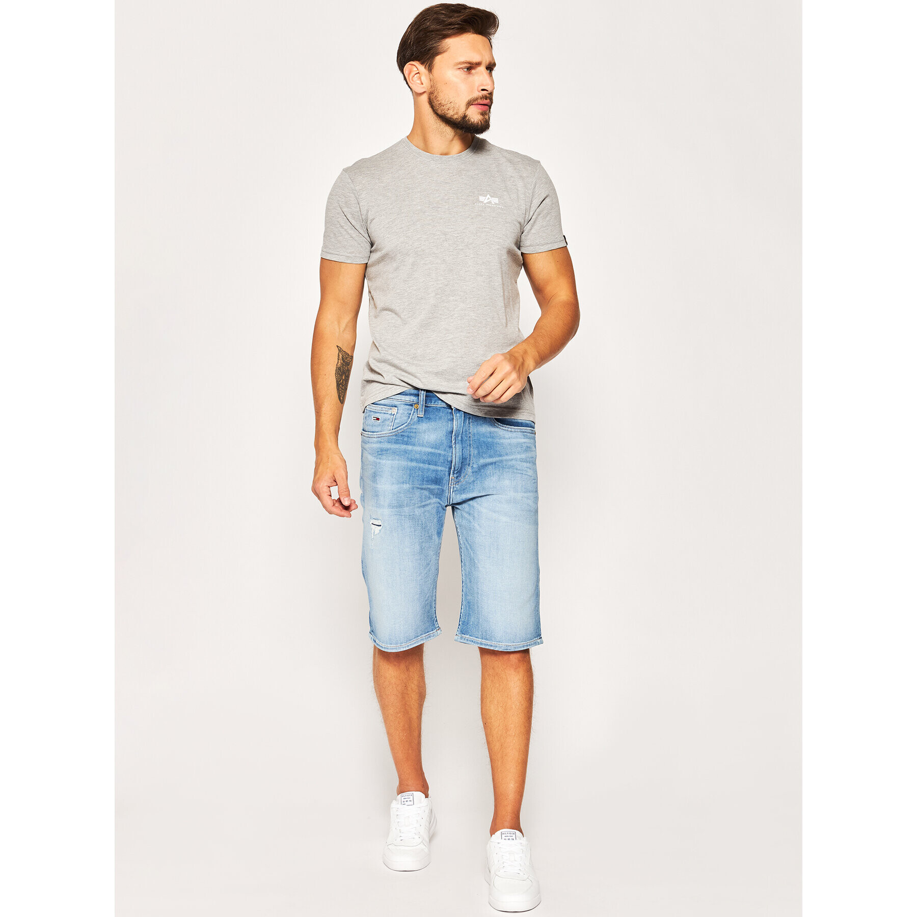 Alpha Industries Tricou Basic 188505 Gri Regular Fit - Pled.ro