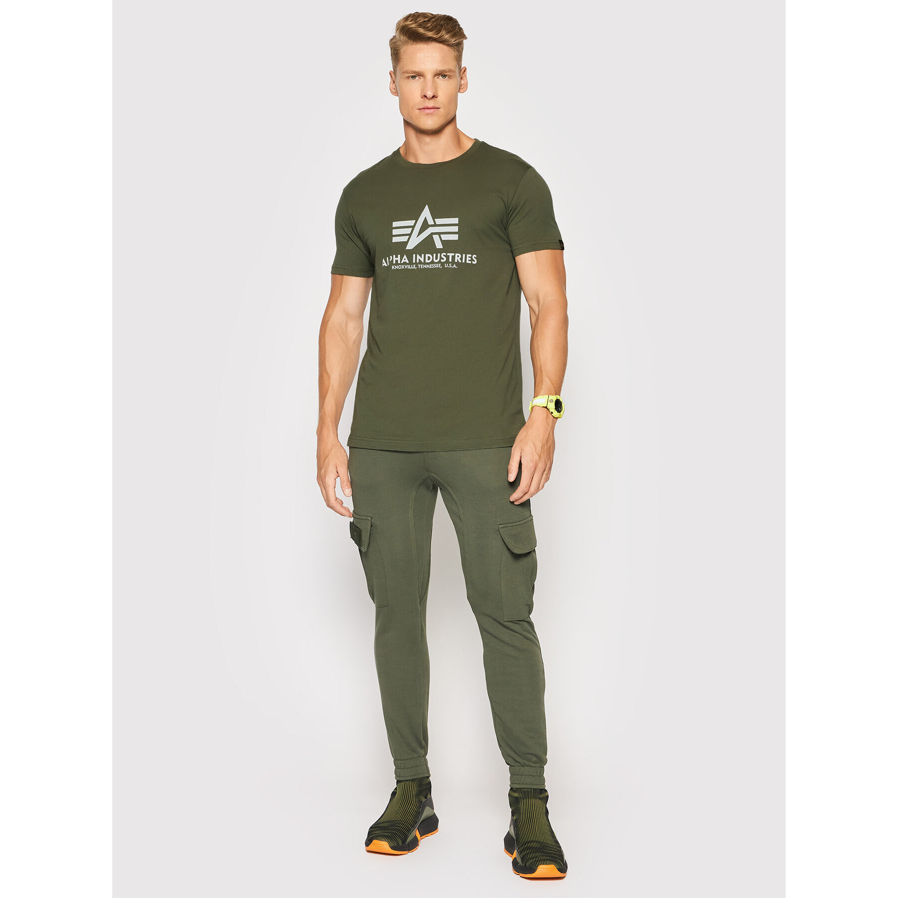 Alpha Industries Tricou Basic Reflective Print 100501RP Verde Regular Fit - Pled.ro