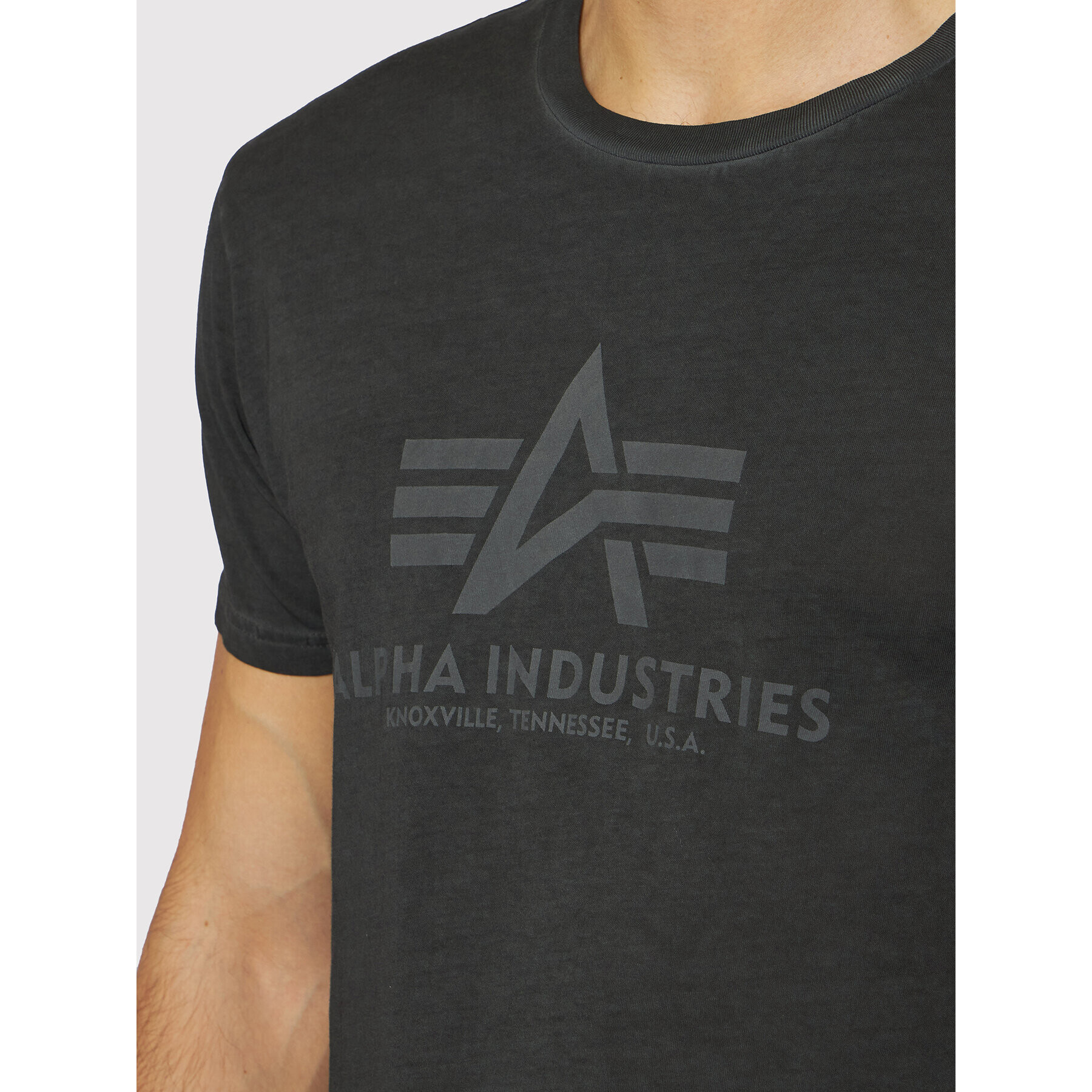 Alpha Industries Tricou Basic T Oildye 116515 Negru Regular Fit - Pled.ro