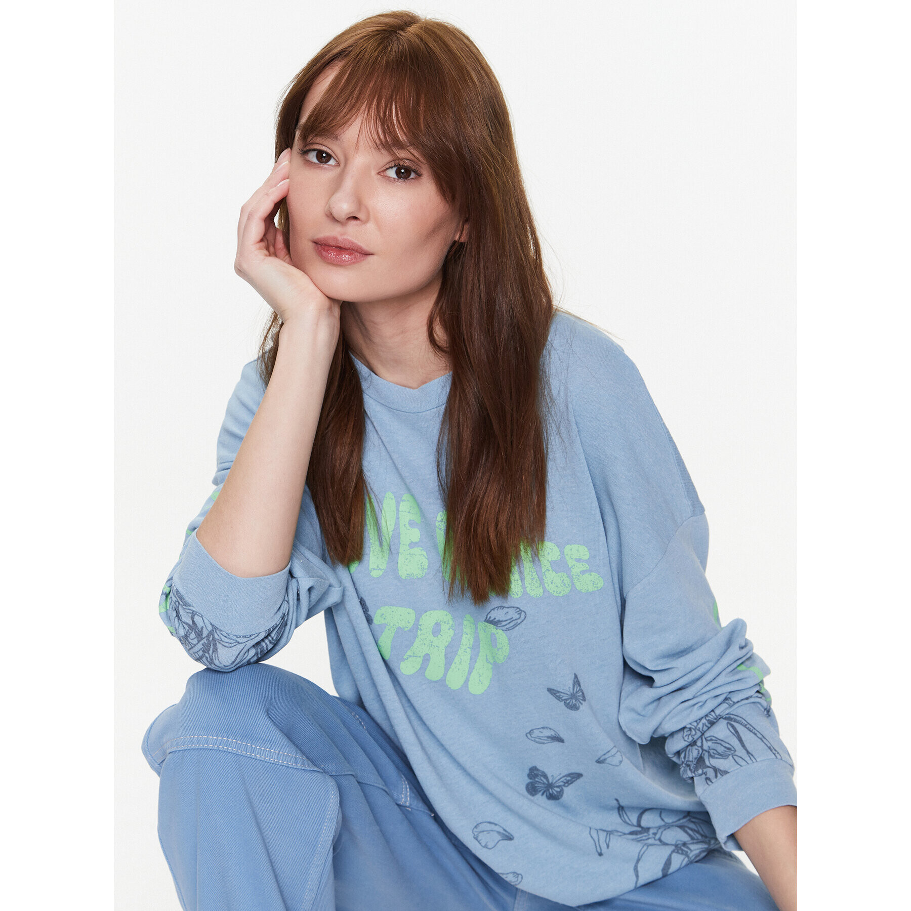 BDG Urban Outfitters Bluză BDG NICE TRIP SKATE LS 76471457 Albastru Oversize - Pled.ro