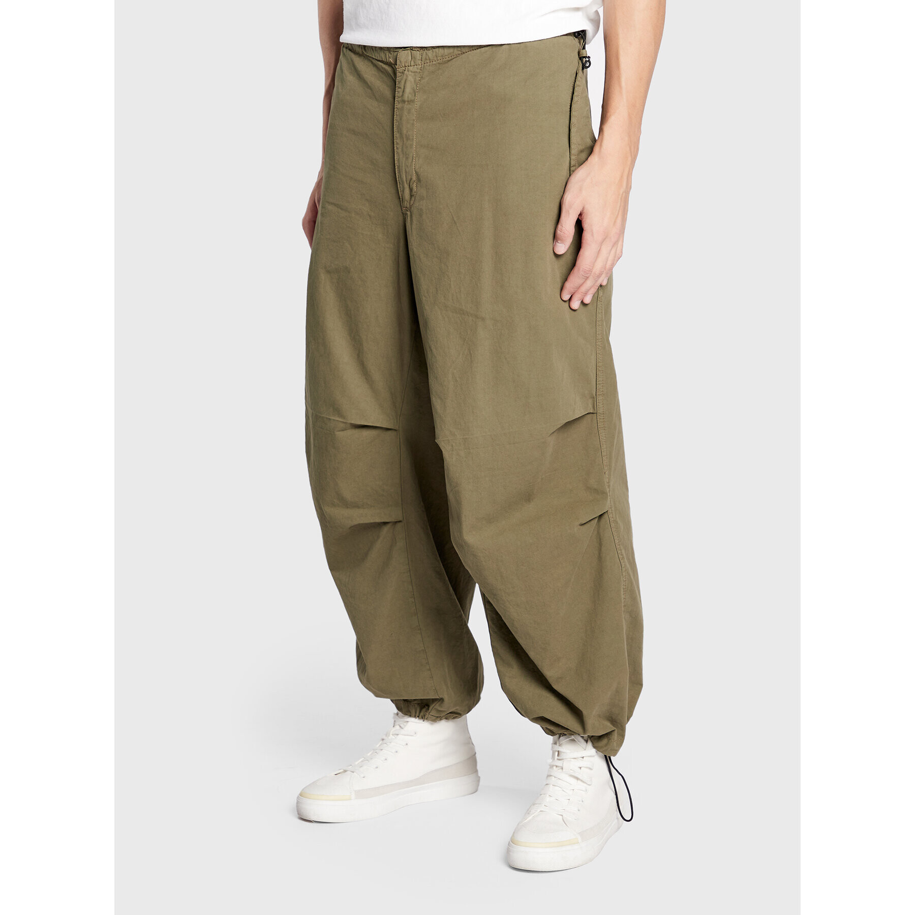 BDG Urban Outfitters Pantaloni din material 75335752 Kaki Baggy Fit - Pled.ro