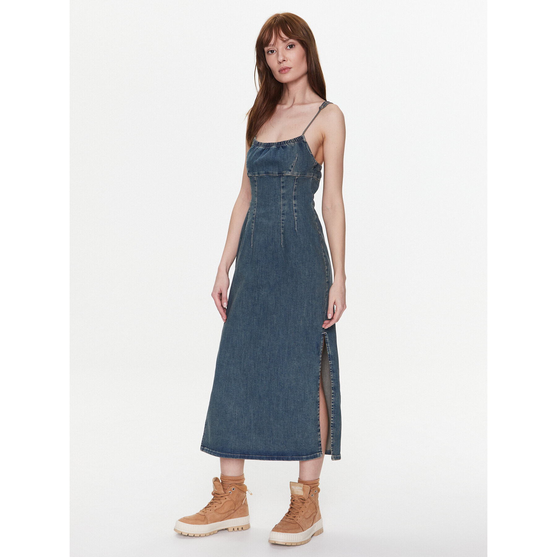 BDG Urban Outfitters Rochie de blugi BDG REYNE DENIM MIDI 76476555 Bleumarin Slim Fit - Pled.ro