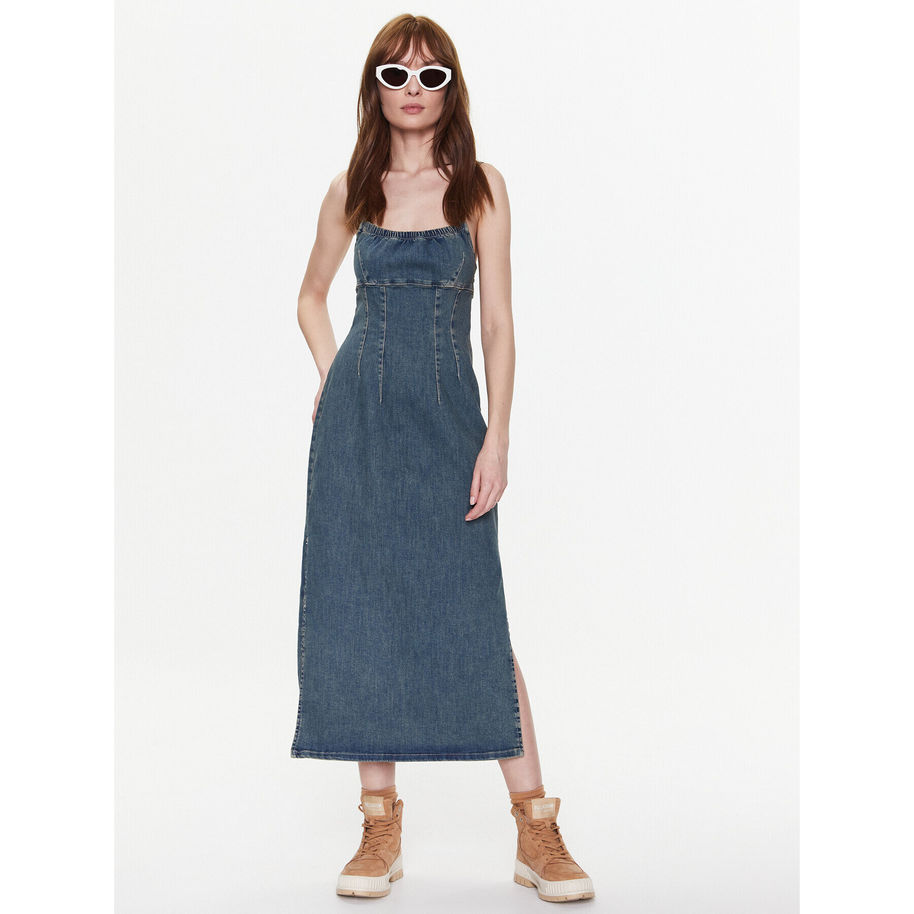 BDG Urban Outfitters Rochie de blugi BDG REYNE DENIM MIDI 76476555 Bleumarin Slim Fit - Pled.ro