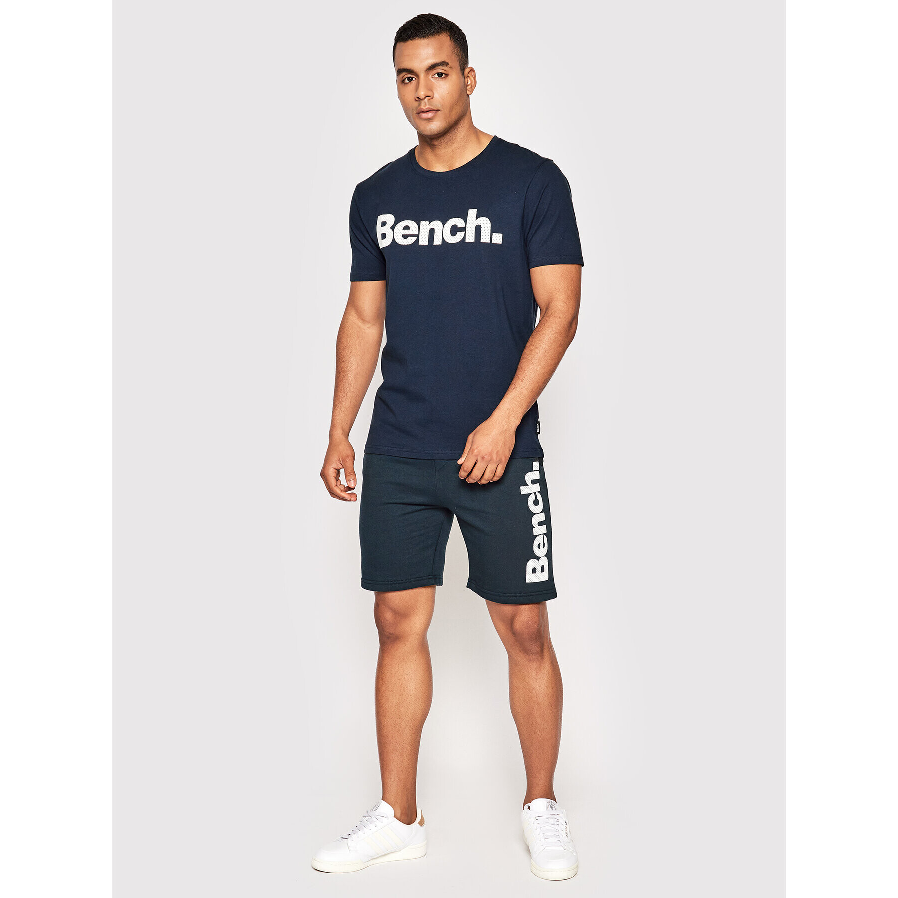 Bench Pantaloni scurți sport Rollo 117207 Bleumarin Regular Fit - Pled.ro