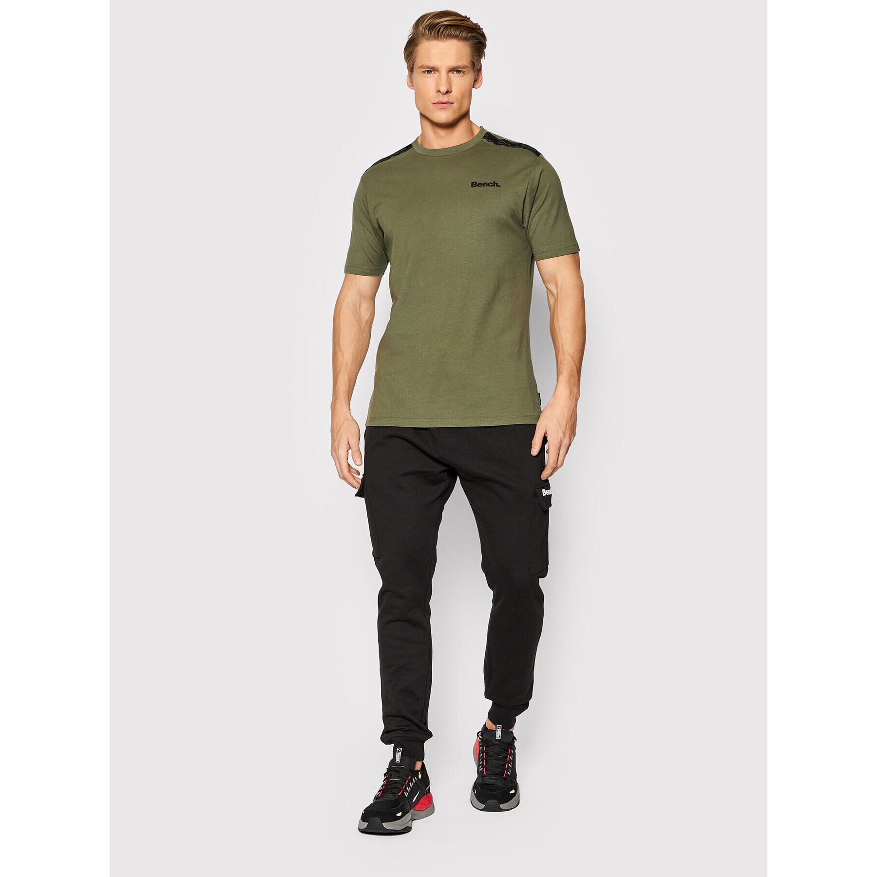 Bench Tricou Sholo 118604 Verde Regular Fit - Pled.ro