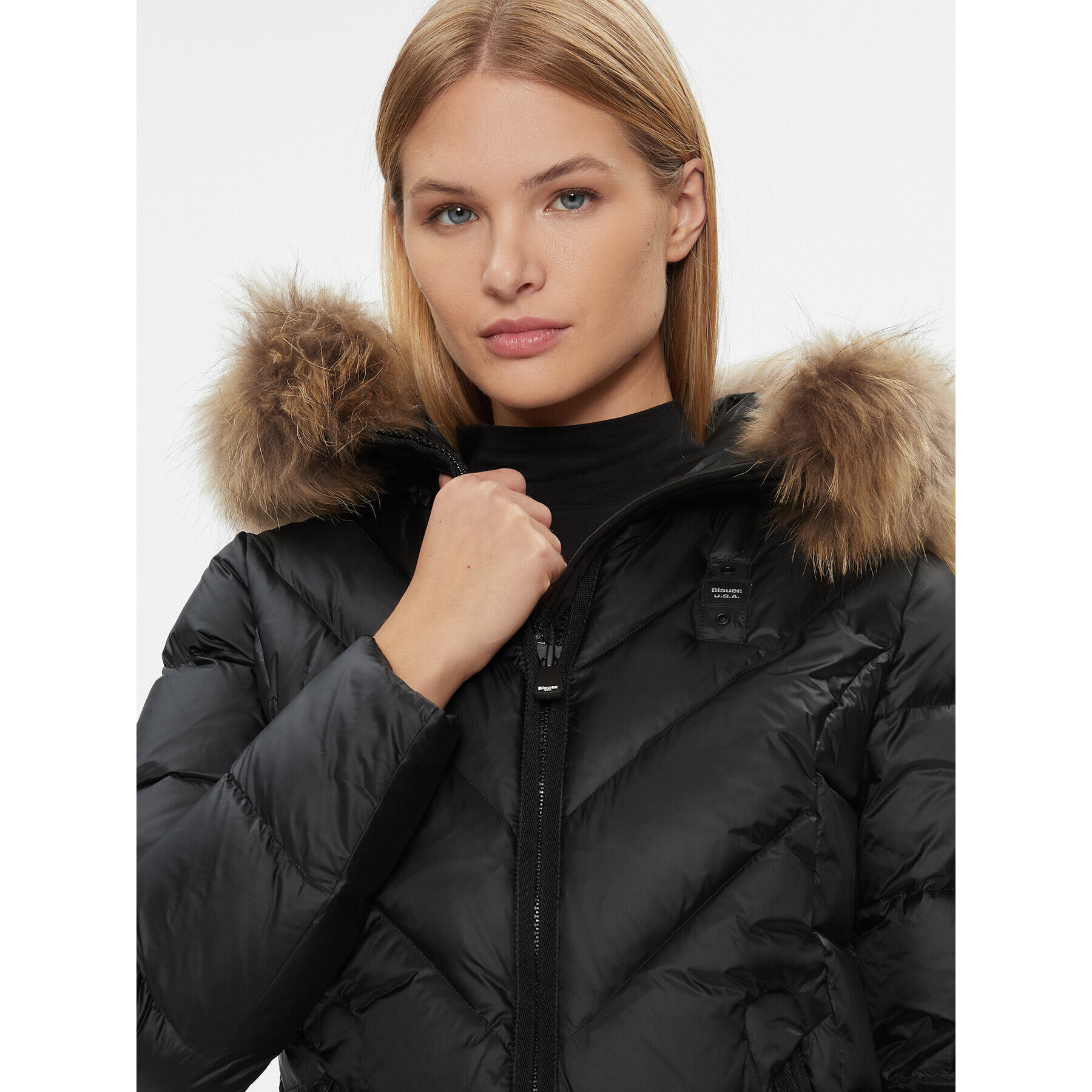 Blauer Geacă din puf 23WBLDK03140 Negru Regular Fit - Pled.ro