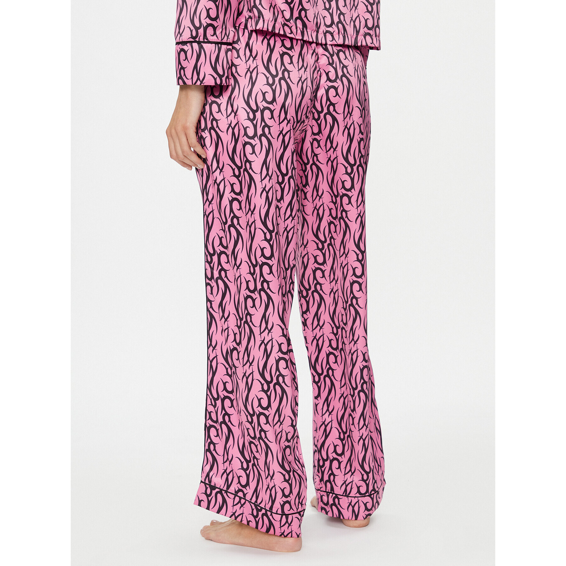 Bluebella Pantaloni scurți pijama X Ashley Williams Tattoo 42198 Roz Regular Fit - Pled.ro