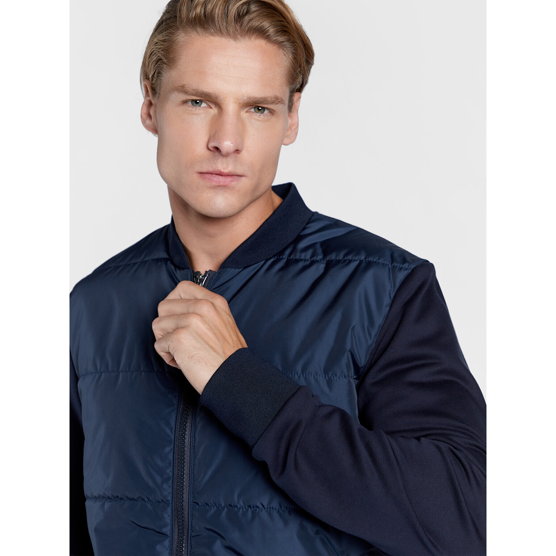 Boss Bluză Skiles 42 50468529 Bleumarin Regular Fit - Pled.ro