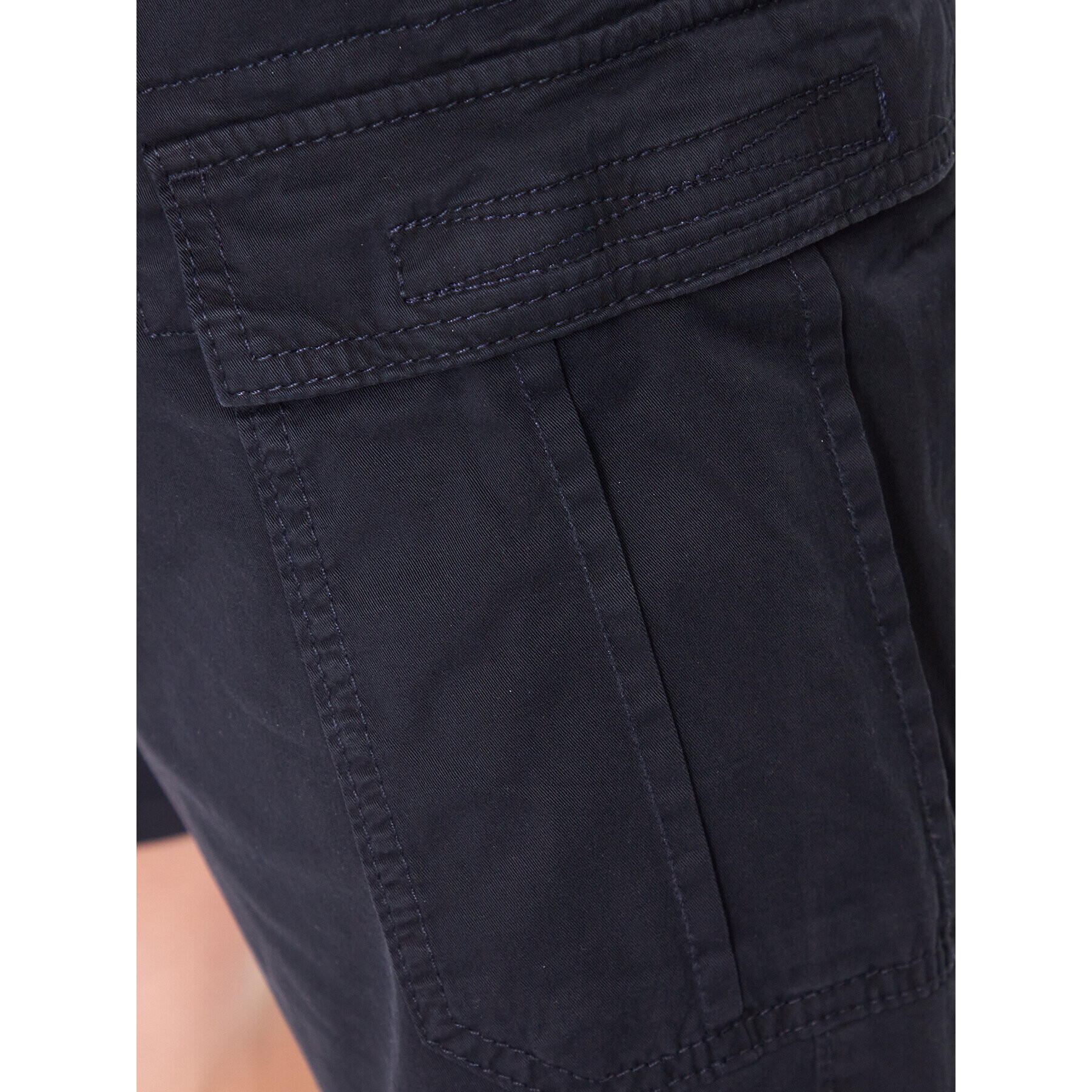 Boss Pantalon scurți din material Sisla2 50489100 Bleumarin Regular Fit - Pled.ro