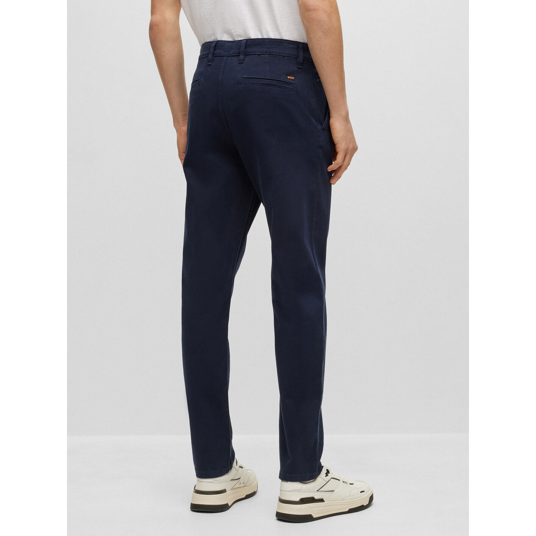 Boss Pantaloni chino 50494336 Bleumarin Slim Fit - Pled.ro