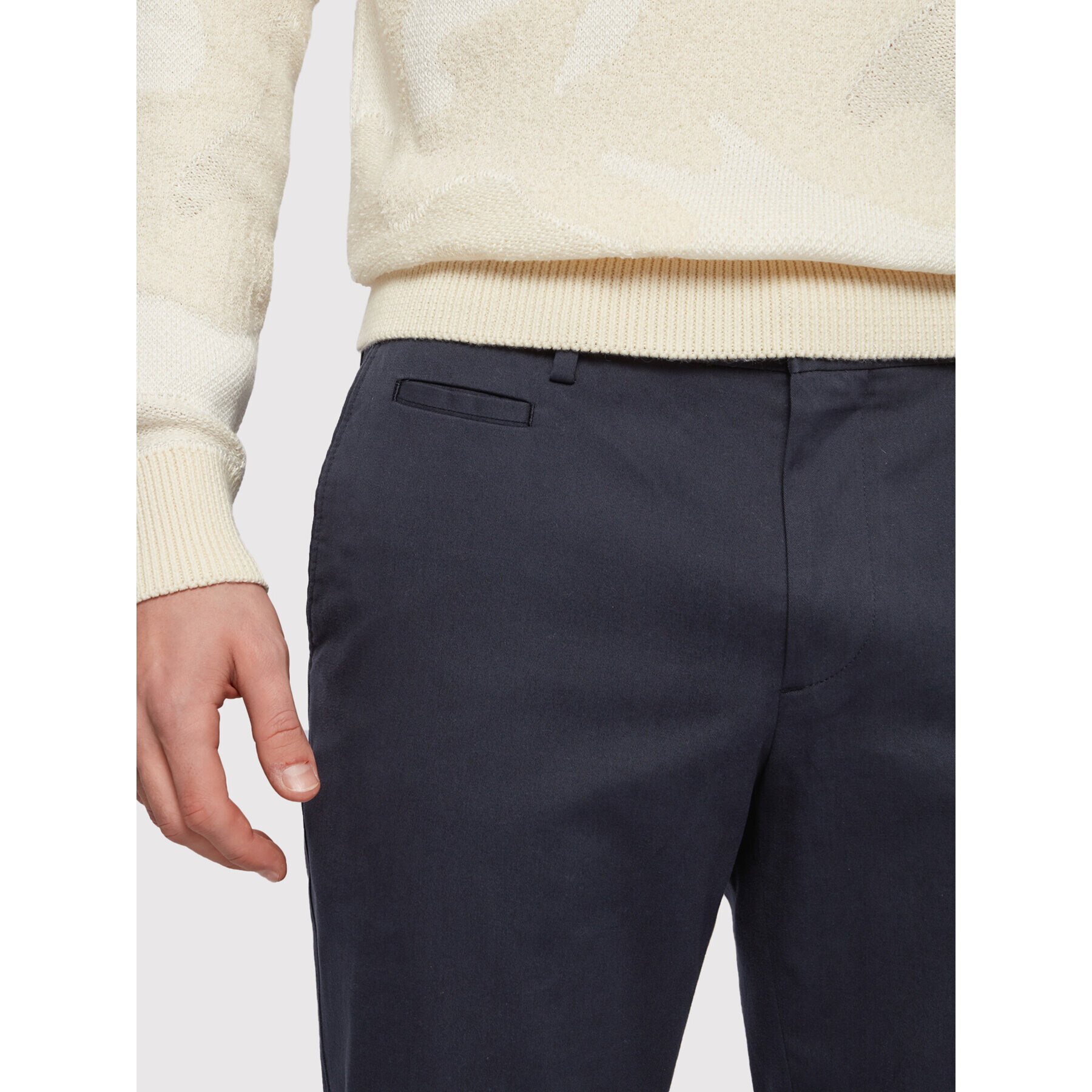 Boss Pantaloni chino Broad1-W 50447070 Bleumarin Slim Fit - Pled.ro