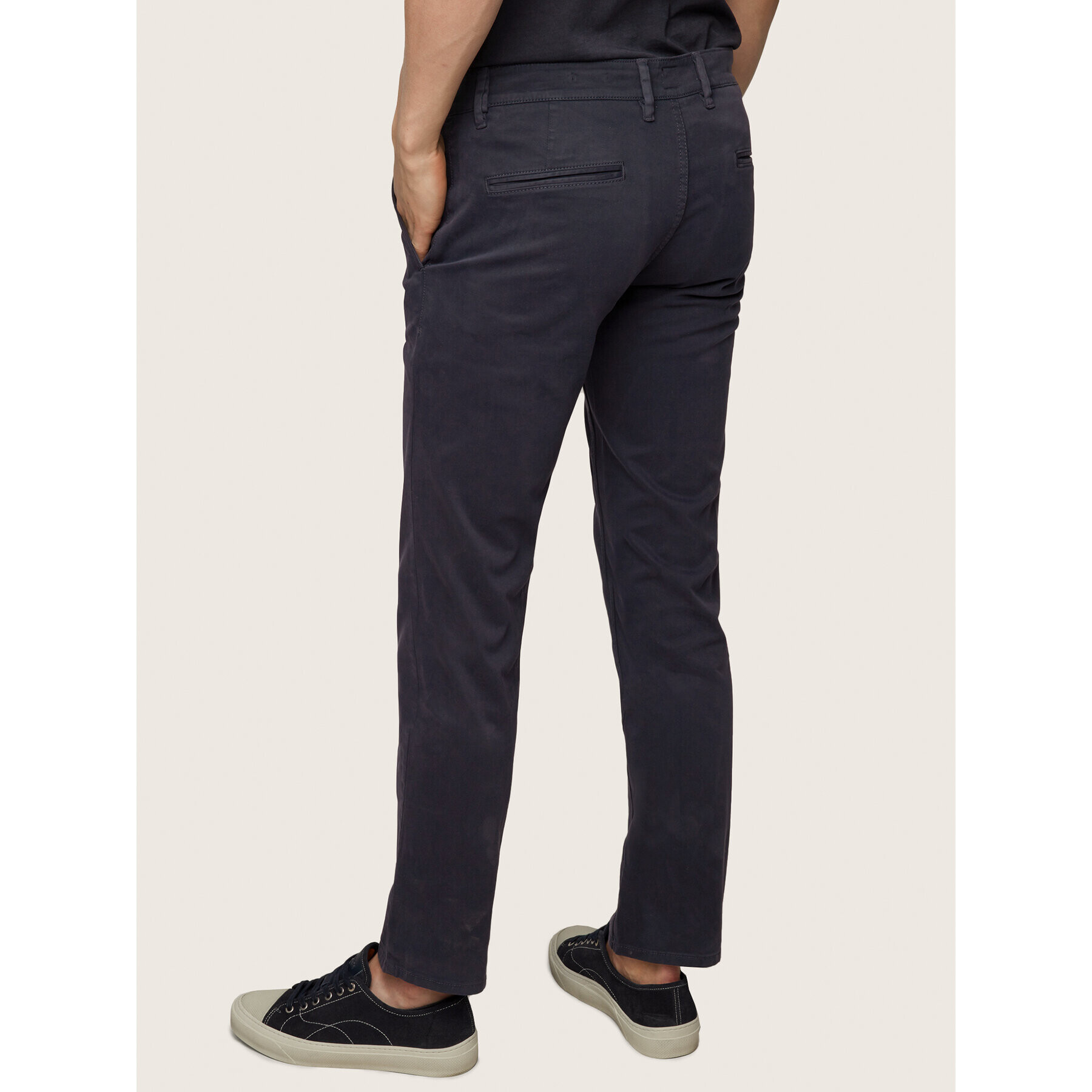 Boss Pantaloni chino Schino 50379152 Bleumarin Slim Fit - Pled.ro