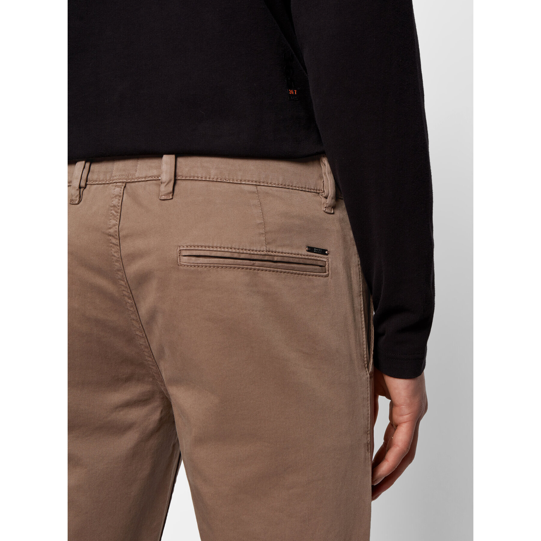 Boss Pantaloni chino Schino 50379152 Maro Slim Fit - Pled.ro