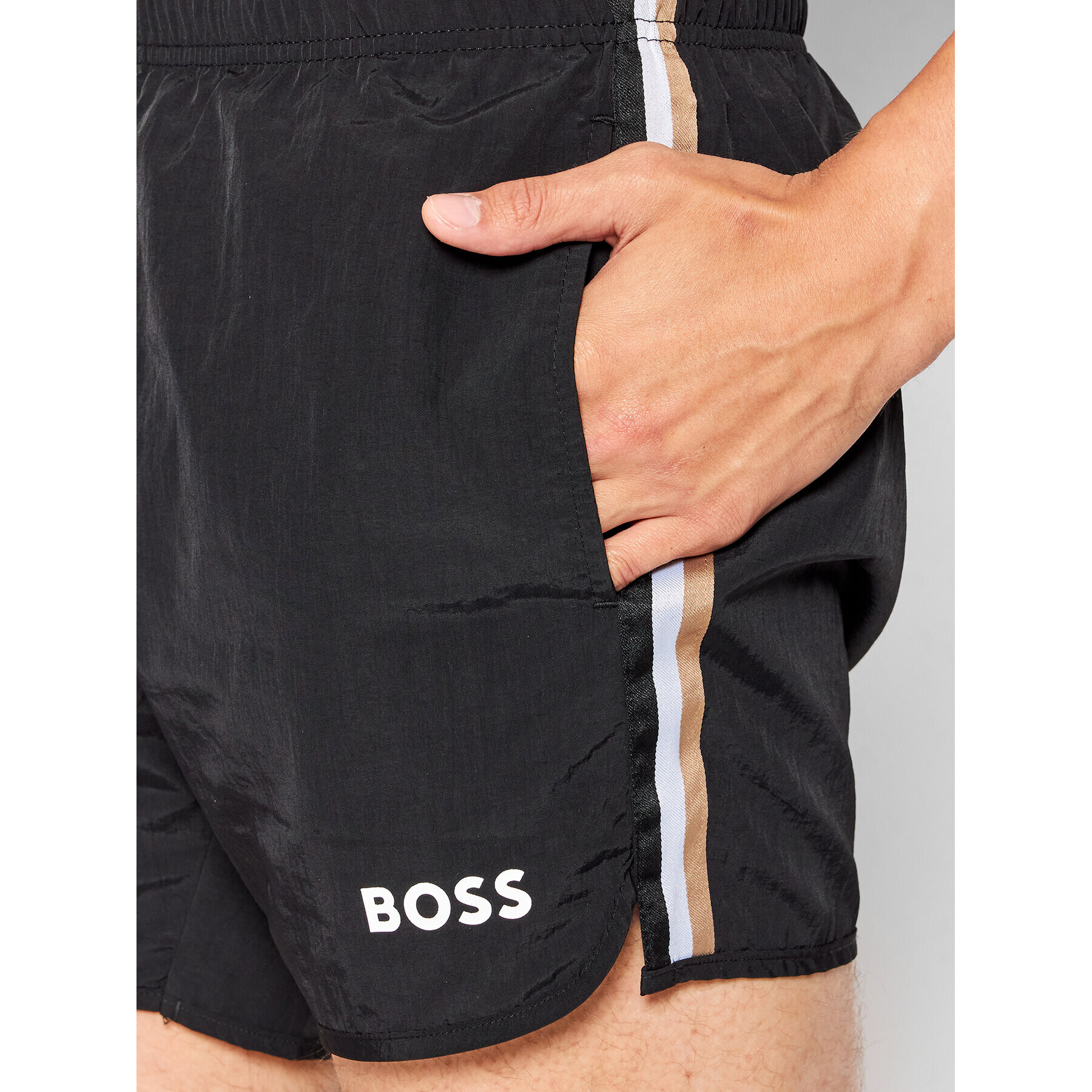 Boss Pantaloni scurți pentru înot Vaiana 50469331 Negru Regular Fit - Pled.ro