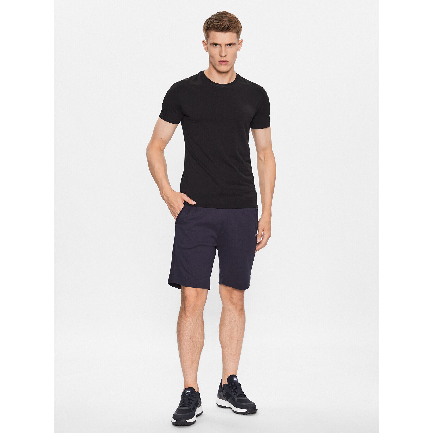 Boss Pantaloni scurți sport 50471850 Bleumarin Regular Fit - Pled.ro