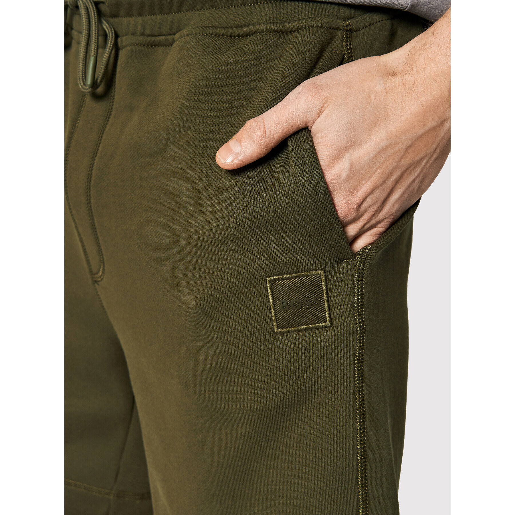 Boss Pantaloni scurți sport Sewalk 50468454 Verde Regular FIt - Pled.ro