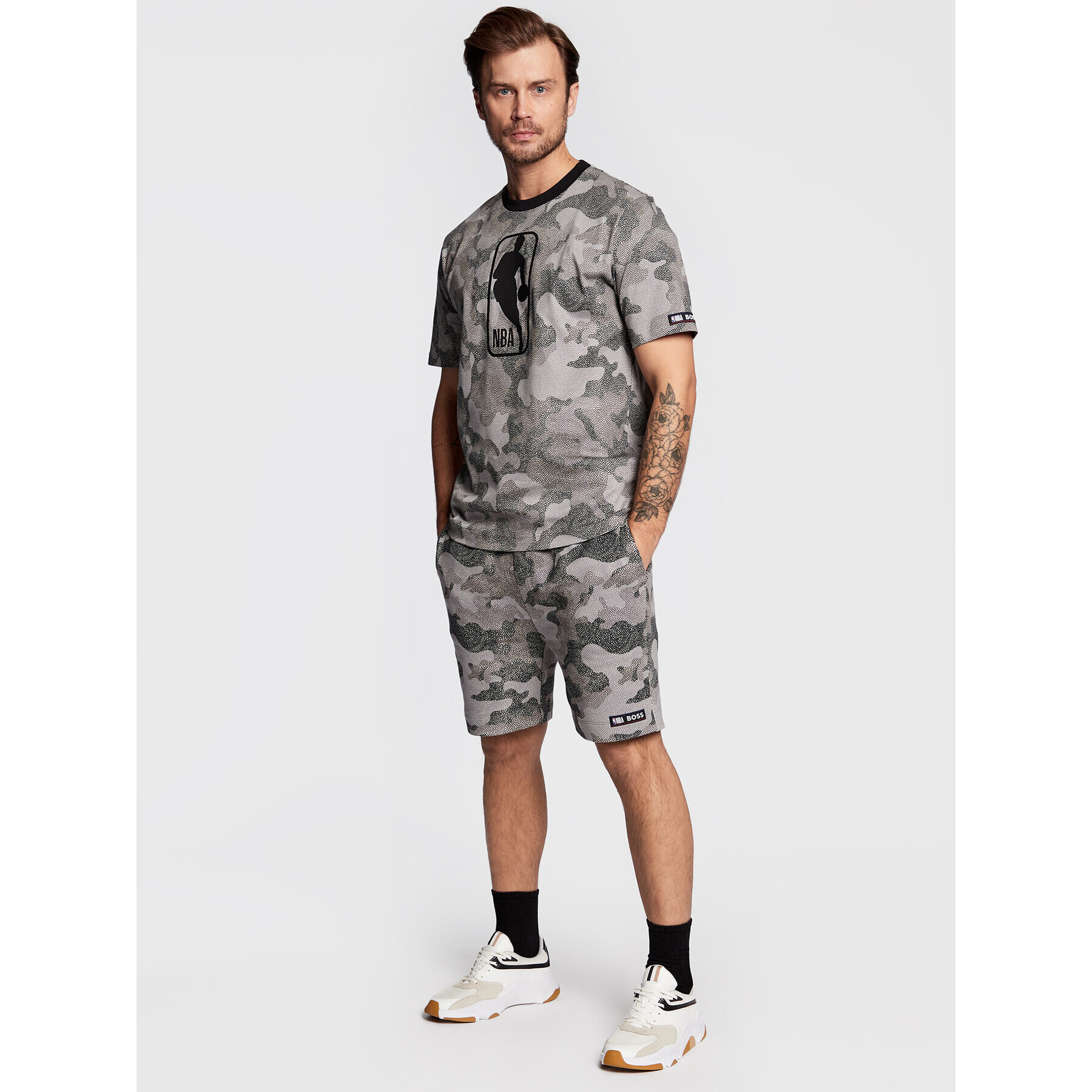 Boss Pantaloni scurți sport Slam_Camo_NBA 50477471 Gri Regular Fit - Pled.ro