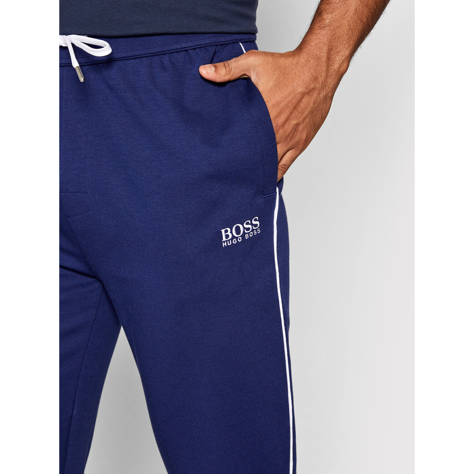 Boss Pantaloni trening 50460273 Bleumarin Regular Fit - Pled.ro